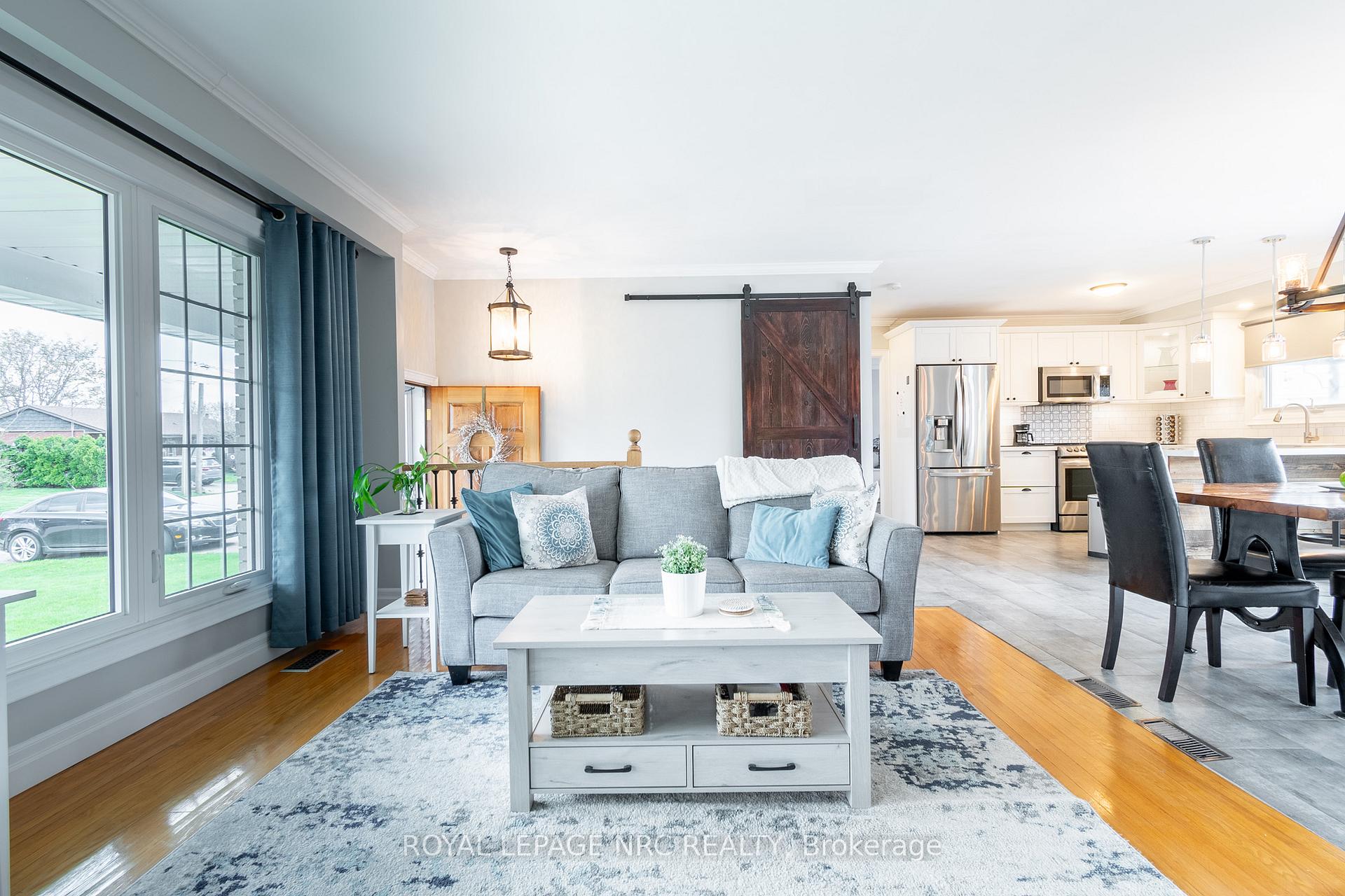 Photo 11 of 27 Forest Road, Grimsby, Grimsby Beach — HOMEH