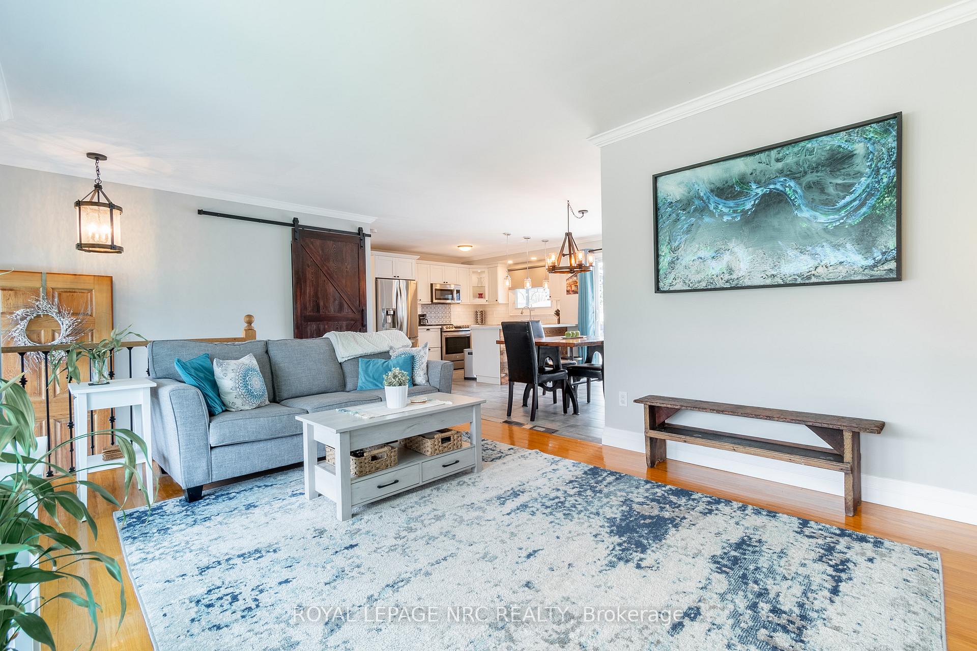 Photo 13 of 27 Forest Road, Grimsby, Grimsby Beach — HOMEH