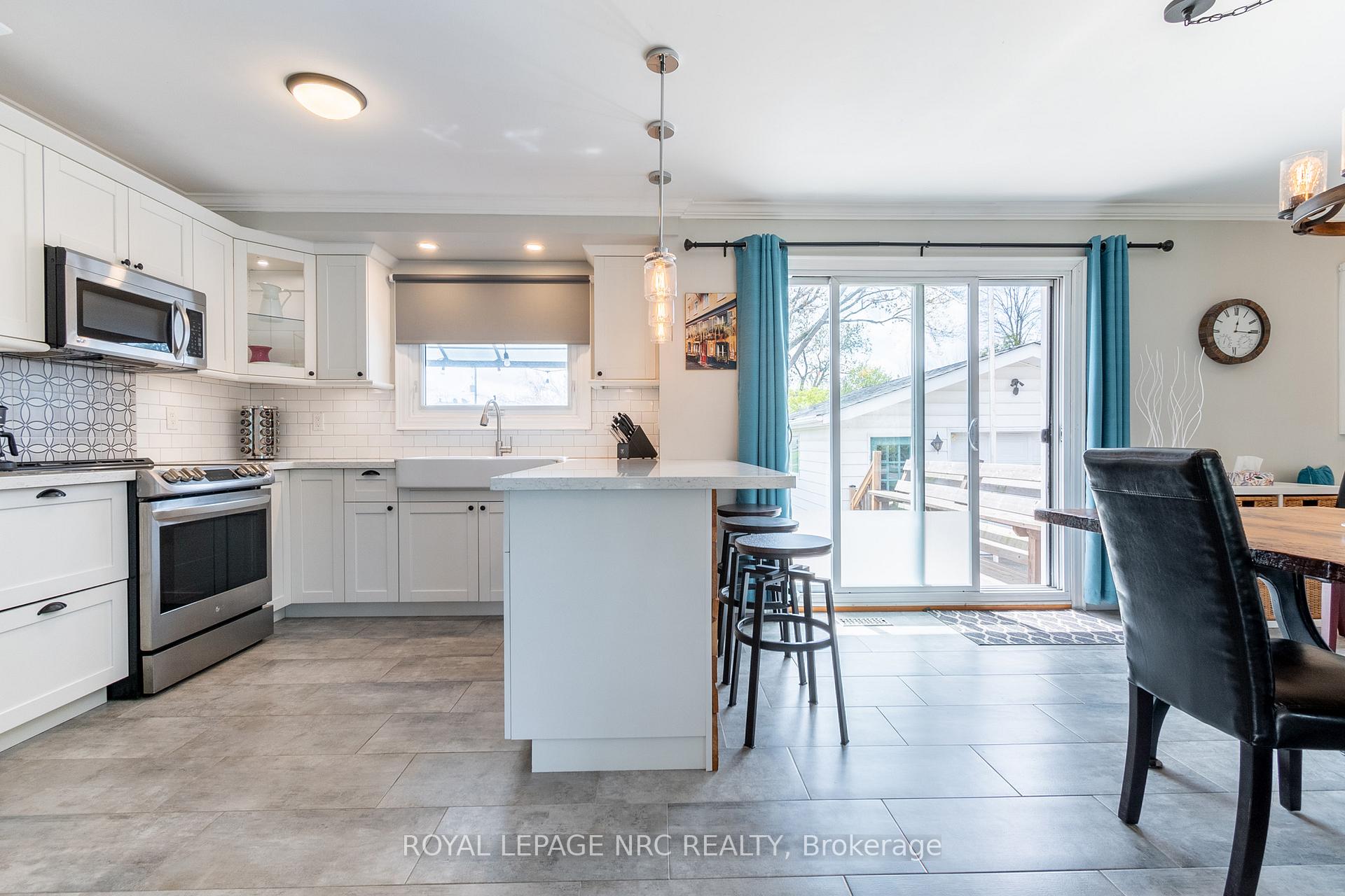 Photo 19 of 27 Forest Road, Grimsby, Grimsby Beach — HOMEH