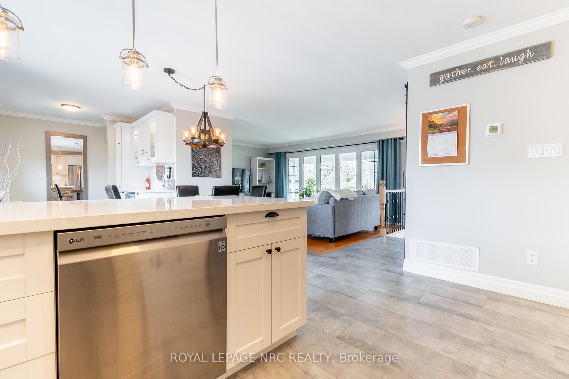Photo 21 of 27 Forest Road, Grimsby, Grimsby Beach — HOMEH