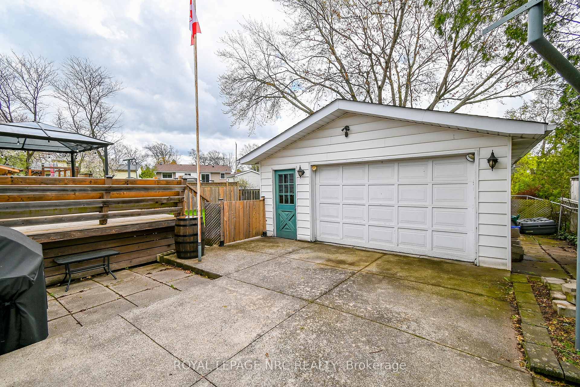 Photo 41 of 27 Forest Road, Grimsby, Grimsby Beach — HOMEH