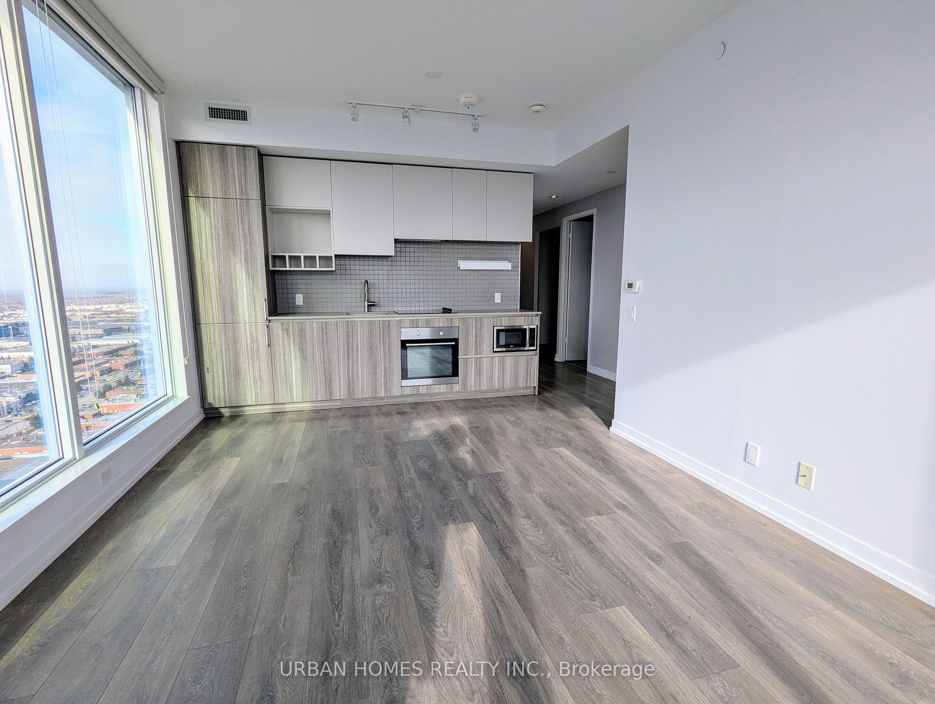 Photo 11 of Unit 3909, 5 Buttermill Avenue, Vaughan, Vaughan Corporate Centre — HOMEH