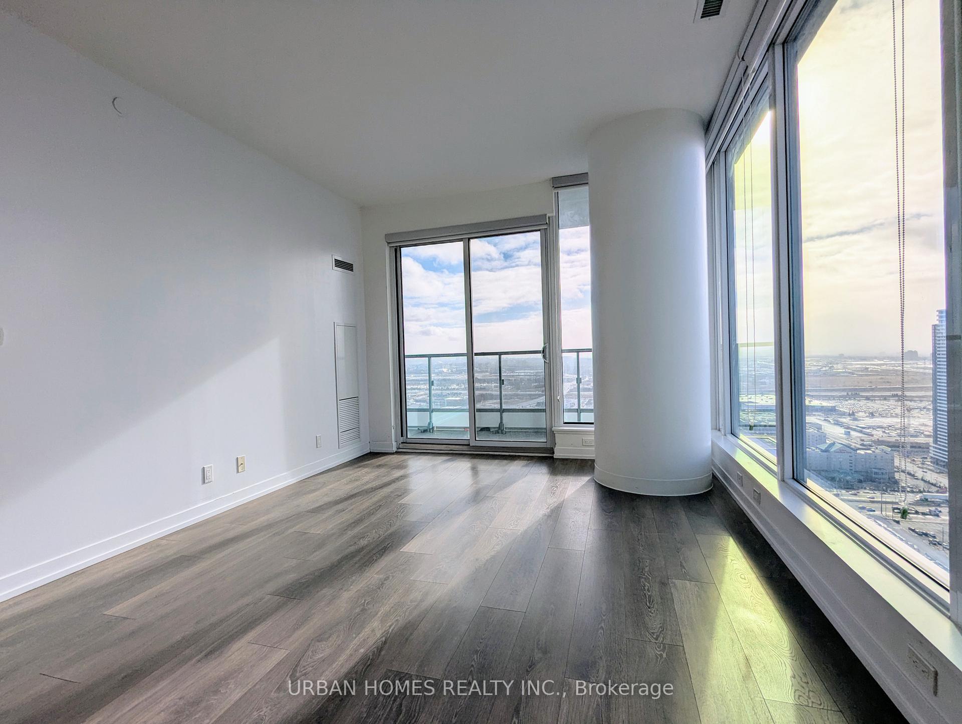 Photo 12 of Unit 3909, 5 Buttermill Avenue, Vaughan, Vaughan Corporate Centre — HOMEH