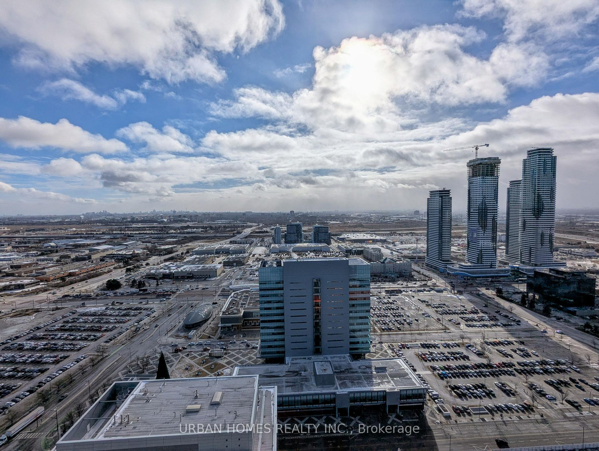 Photo 13 of Unit 3909, 5 Buttermill Avenue, Vaughan, Vaughan Corporate Centre — HOMEH