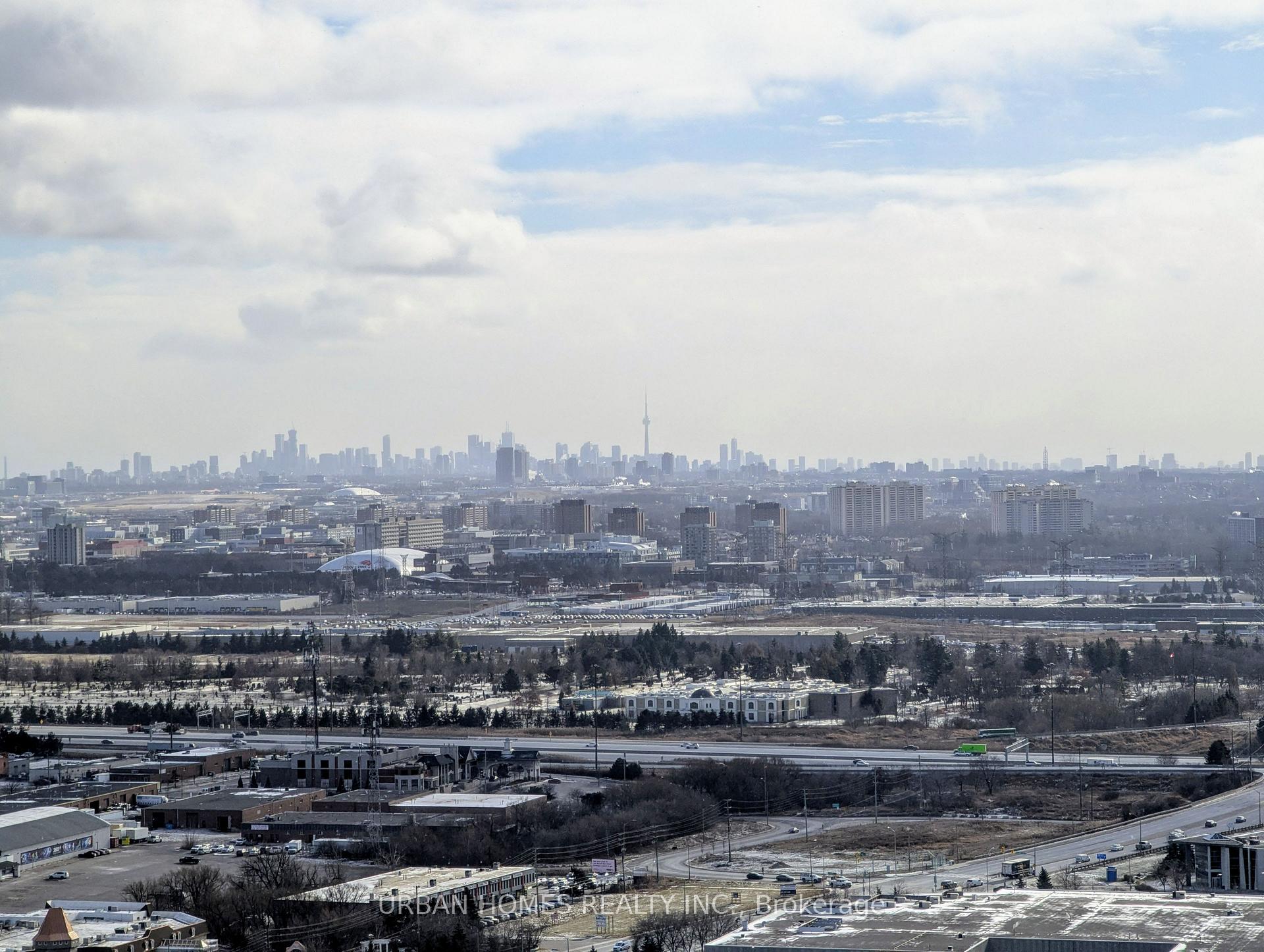 Photo 9 of Unit 3909, 5 Buttermill Avenue, Vaughan, Vaughan Corporate Centre — HOMEH