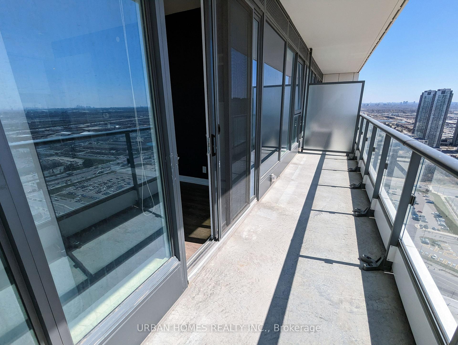 Photo 8 of Unit 3909, 5 Buttermill Avenue, Vaughan, Vaughan Corporate Centre — HOMEH