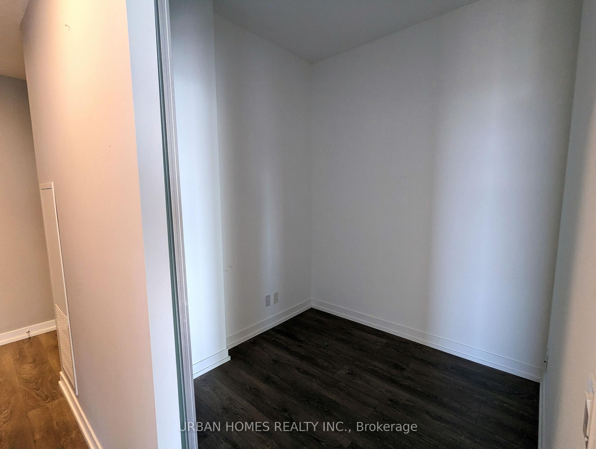 Photo 6 of Unit 3909, 5 Buttermill Avenue, Vaughan, Vaughan Corporate Centre — HOMEH