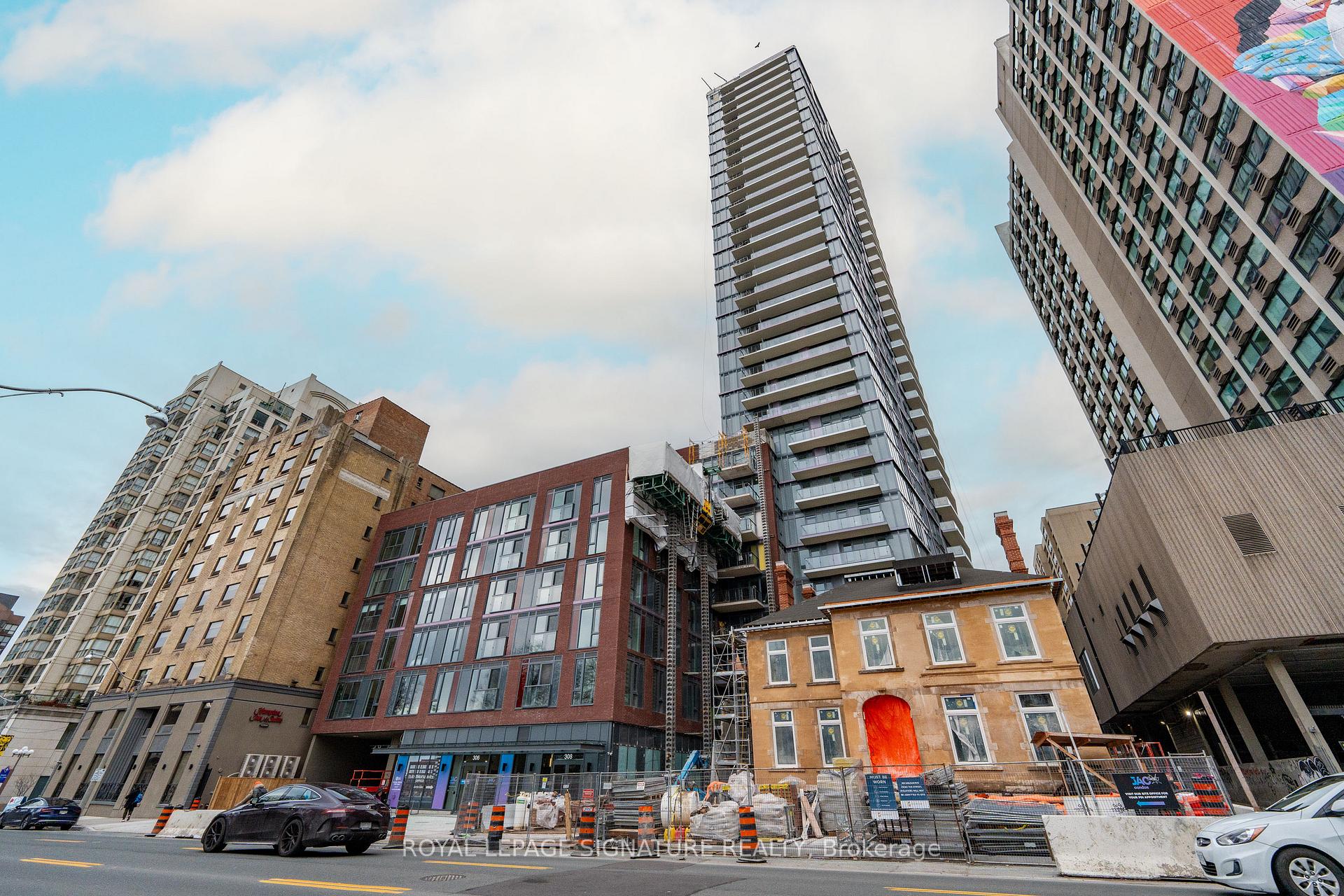 Front of Unit 1304, 308 Jarvis Street