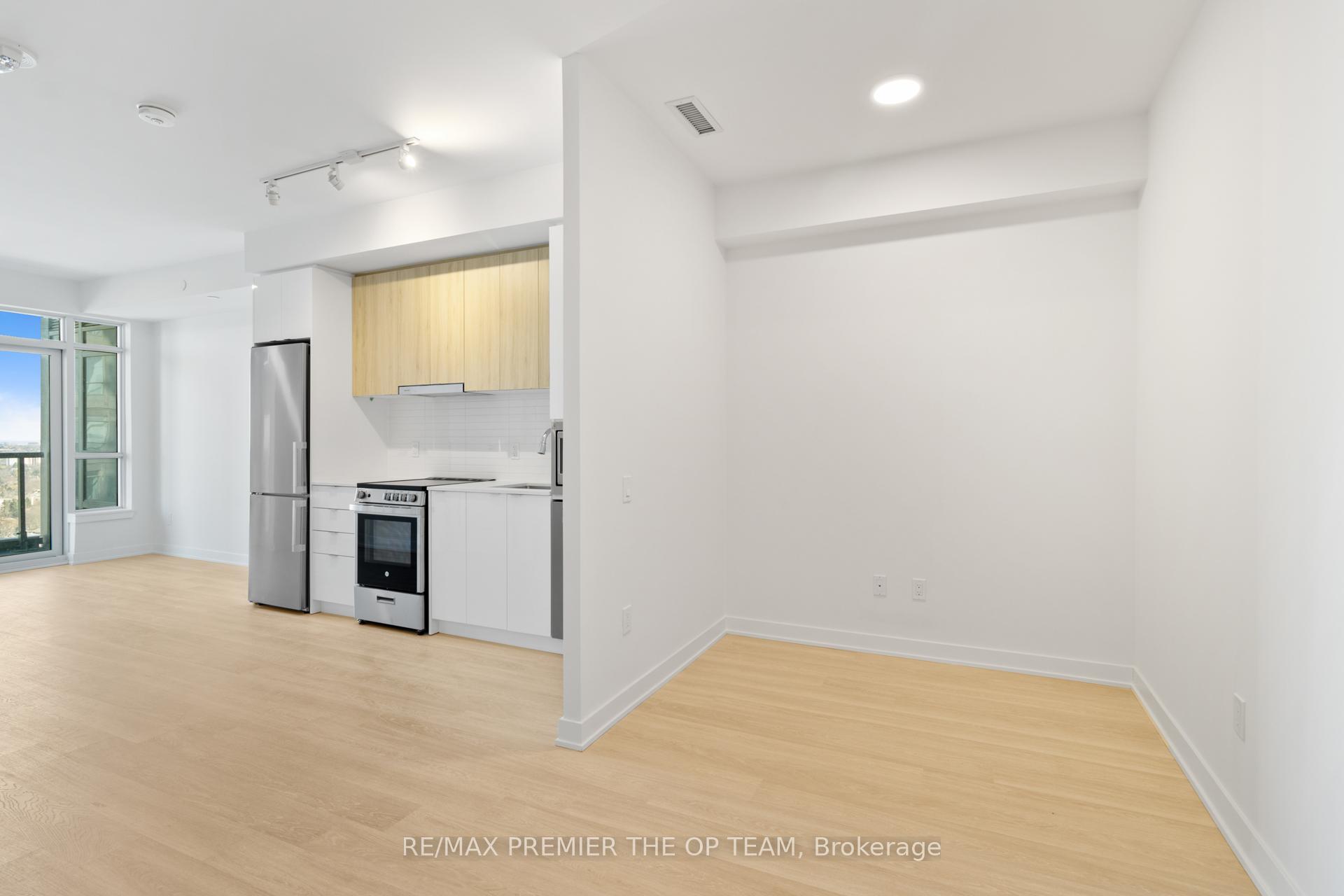 Photo 10 of Unit 2109, 30 Upper Mall Way, Vaughan, Brownridge — HOMEH
