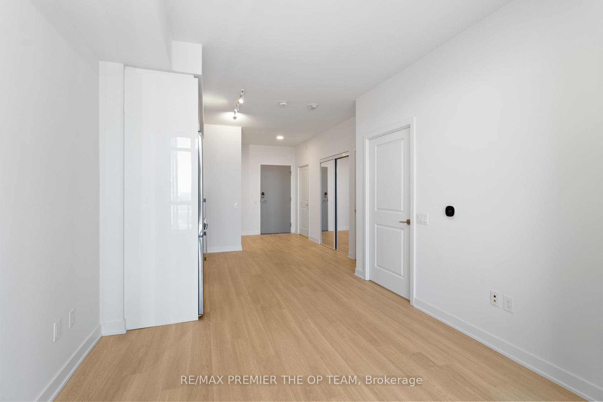 Photo 15 of Unit 2109, 30 Upper Mall Way, Vaughan, Brownridge — HOMEH