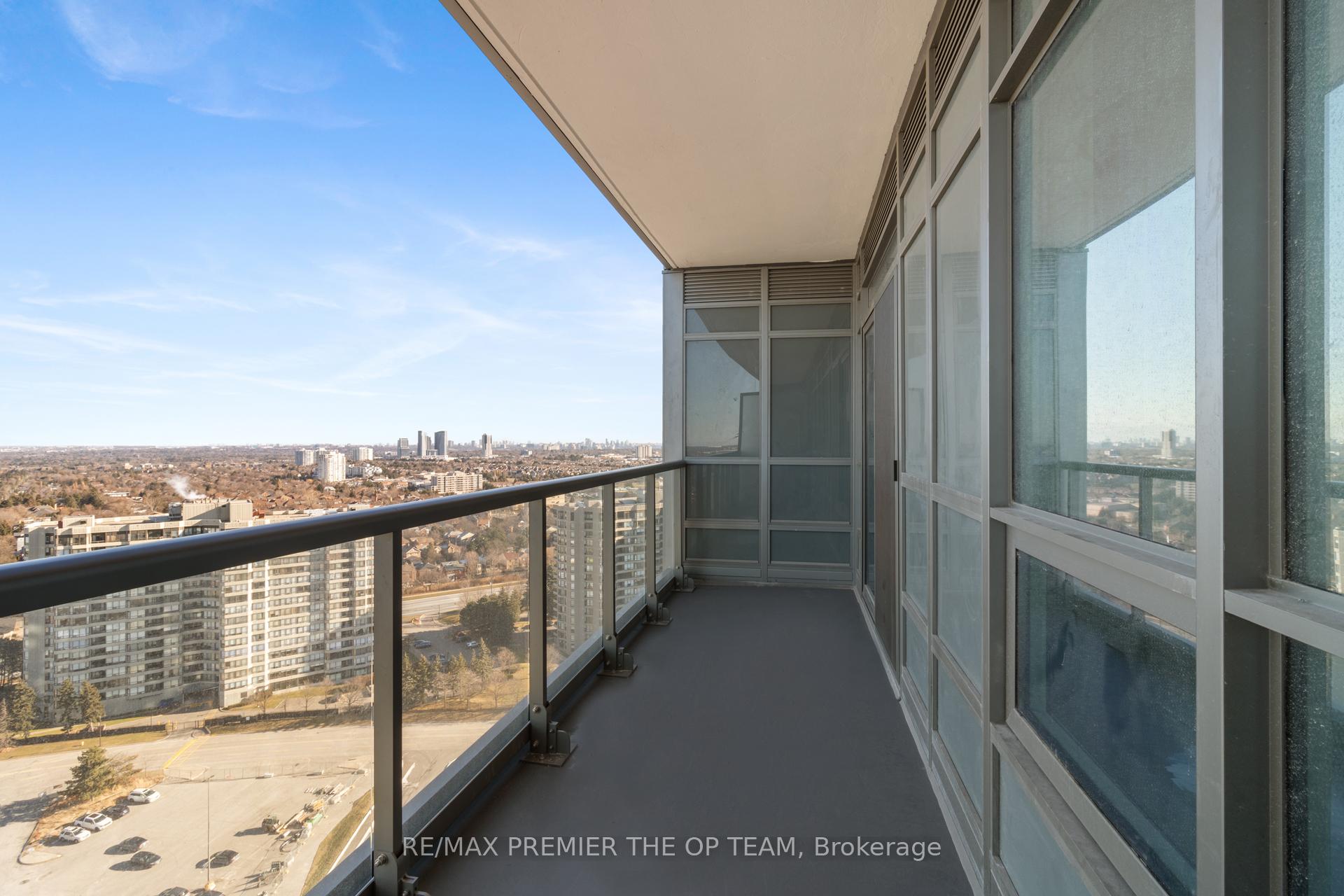 Photo 26 of Unit 2109, 30 Upper Mall Way, Vaughan, Brownridge — HOMEH