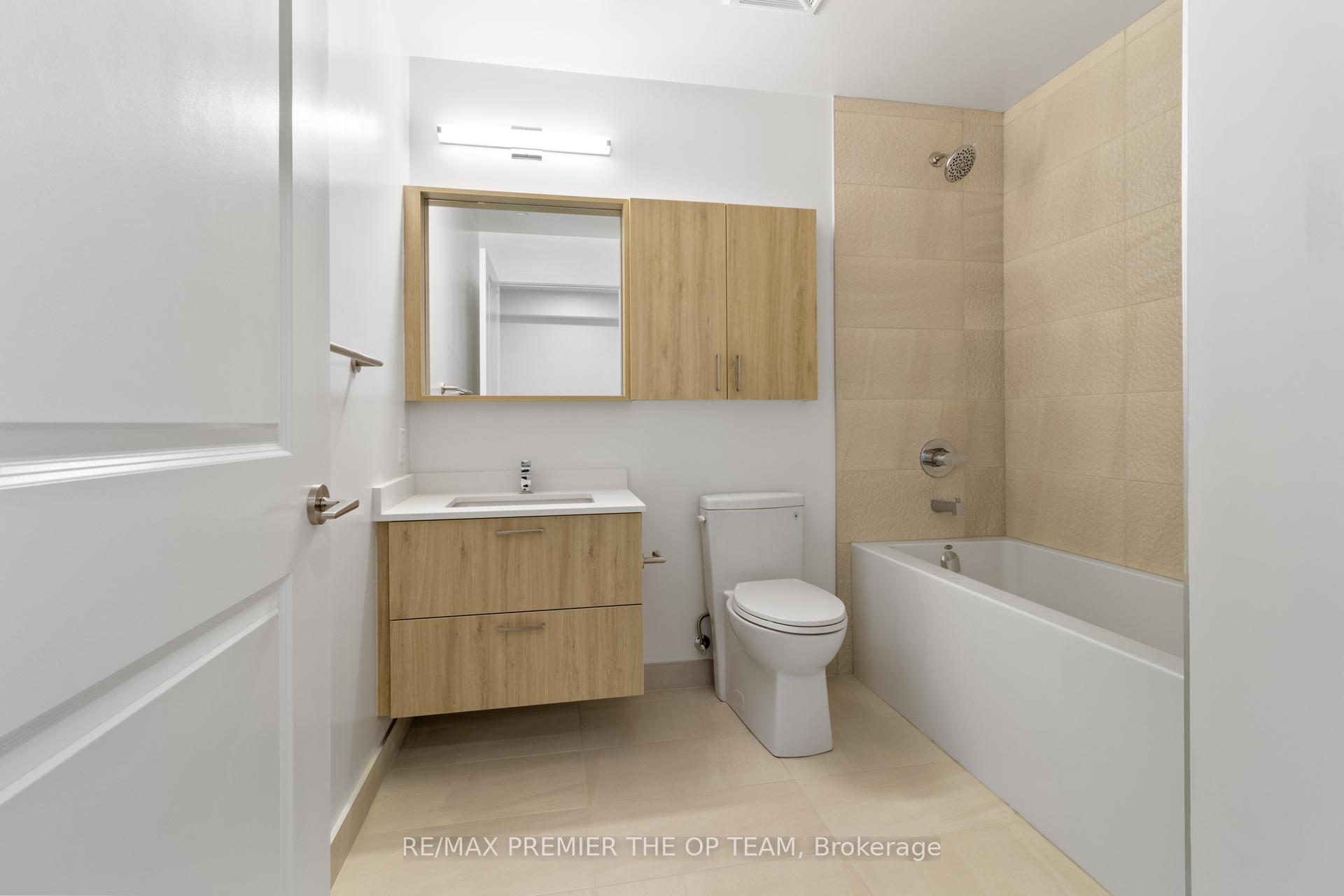 Photo 28 of Unit 2109, 30 Upper Mall Way, Vaughan, Brownridge — HOMEH