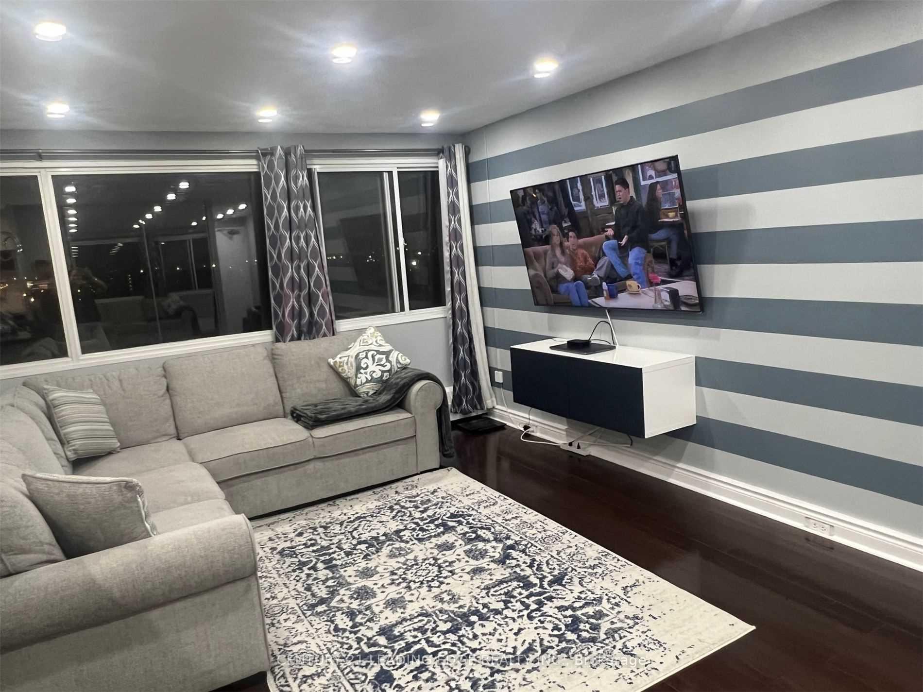 Photo 5 of Unit 1008, 715 Don Mills Road, Toronto, Flemingdon Park — HOMEH