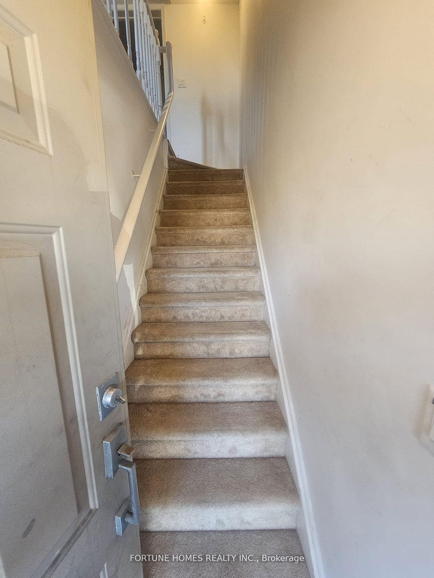 Photo 2 of Unit 204, 25 richgrove Drive, Etobicoke, Willowridge-Martingrove-Richview — HOMEH