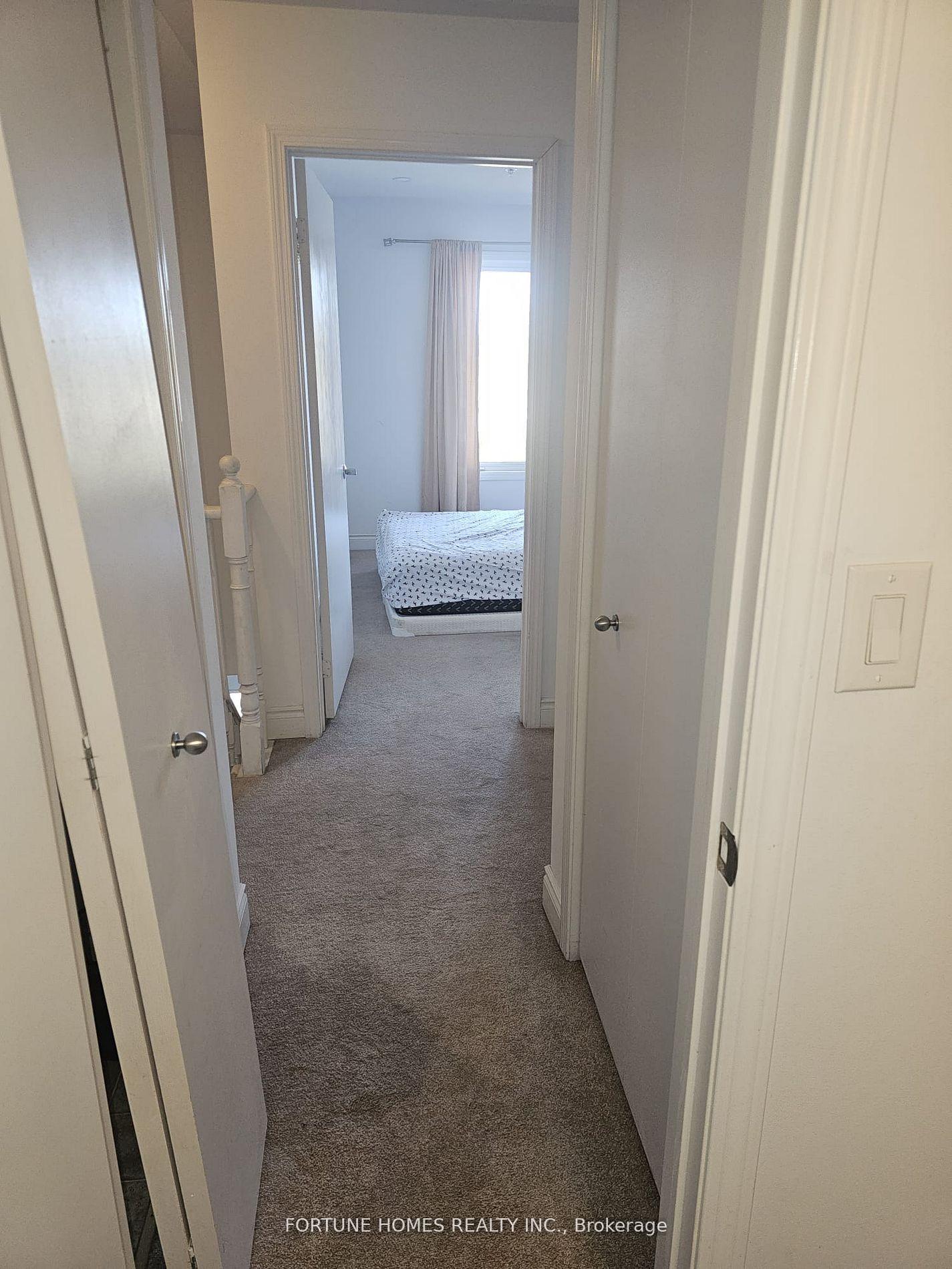 Photo 5 of Unit 204, 25 richgrove Drive, Etobicoke, Willowridge-Martingrove-Richview — HOMEH
