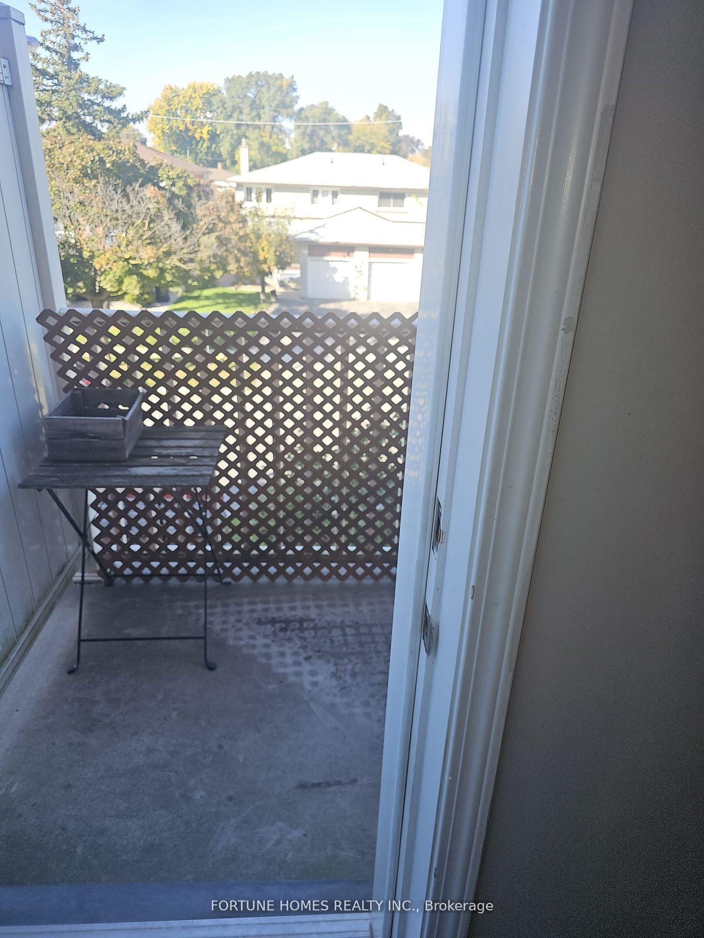 Photo 3 of Unit 204, 25 richgrove Drive, Etobicoke, Willowridge-Martingrove-Richview — HOMEH