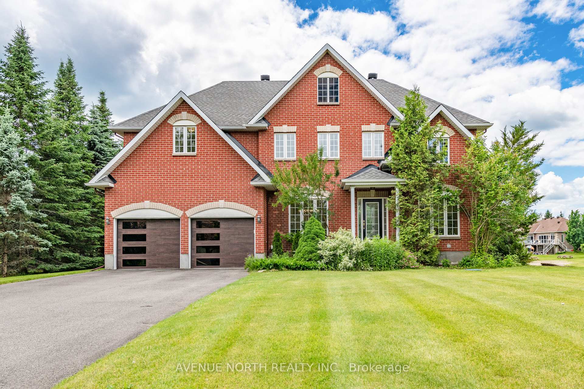 Photo 1 of 6804 Lakes Park Drive, Ottawa, Greely — HOMEH