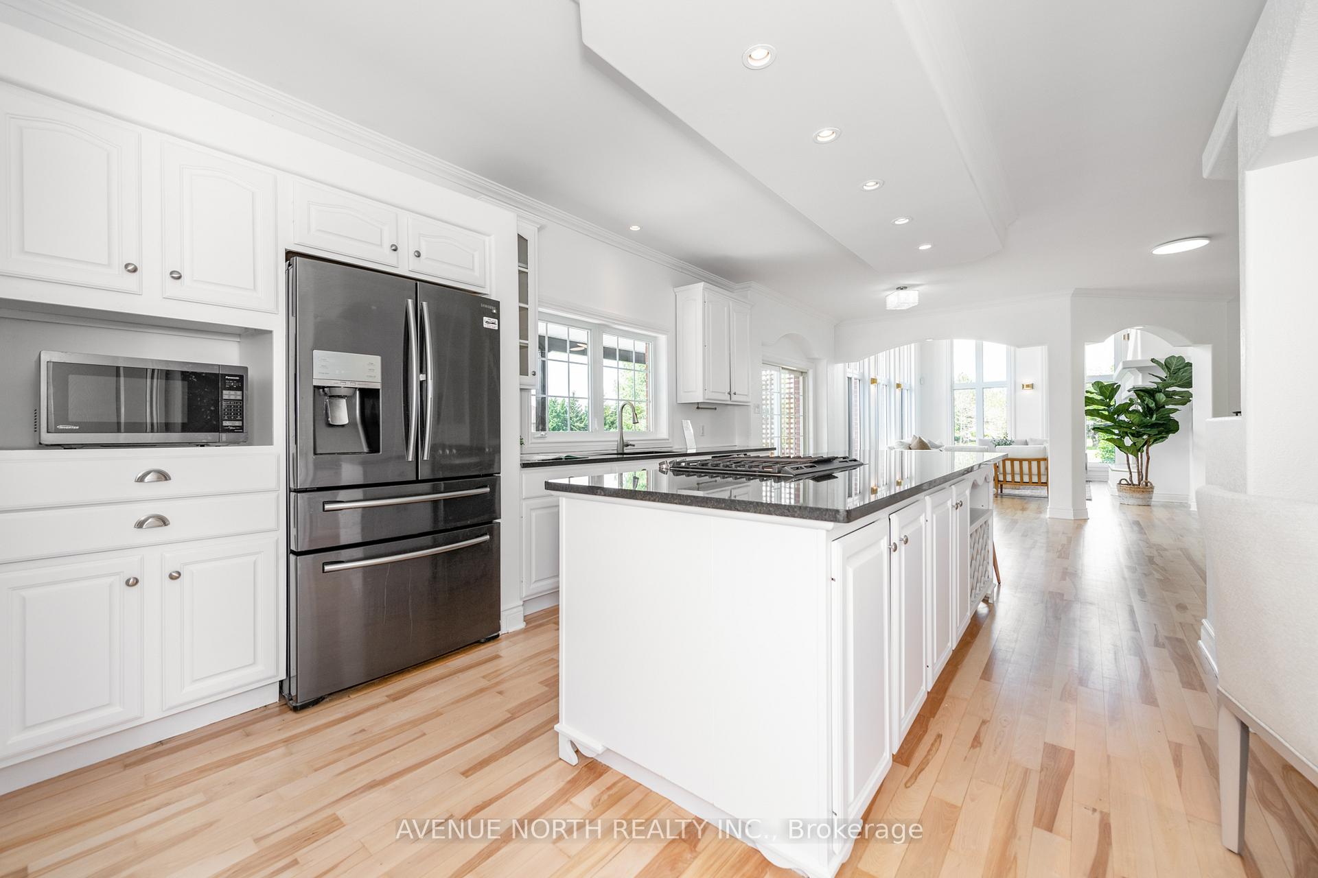 Photo 10 of 6804 Lakes Park Drive, Ottawa, Greely — HOMEH