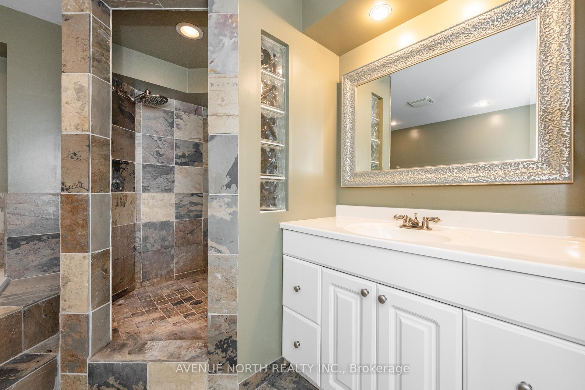 Photo 29 of 6804 Lakes Park Drive, Ottawa, Greely — HOMEH