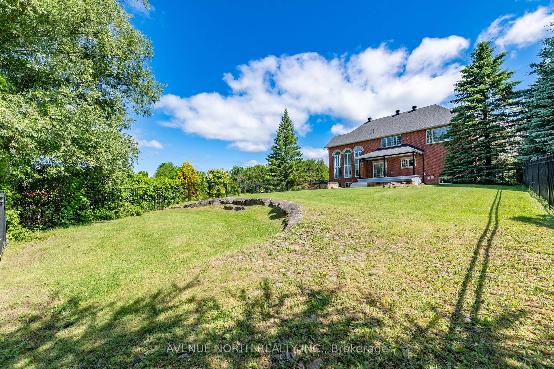 Photo 37 of 6804 Lakes Park Drive, Ottawa, Greely — HOMEH