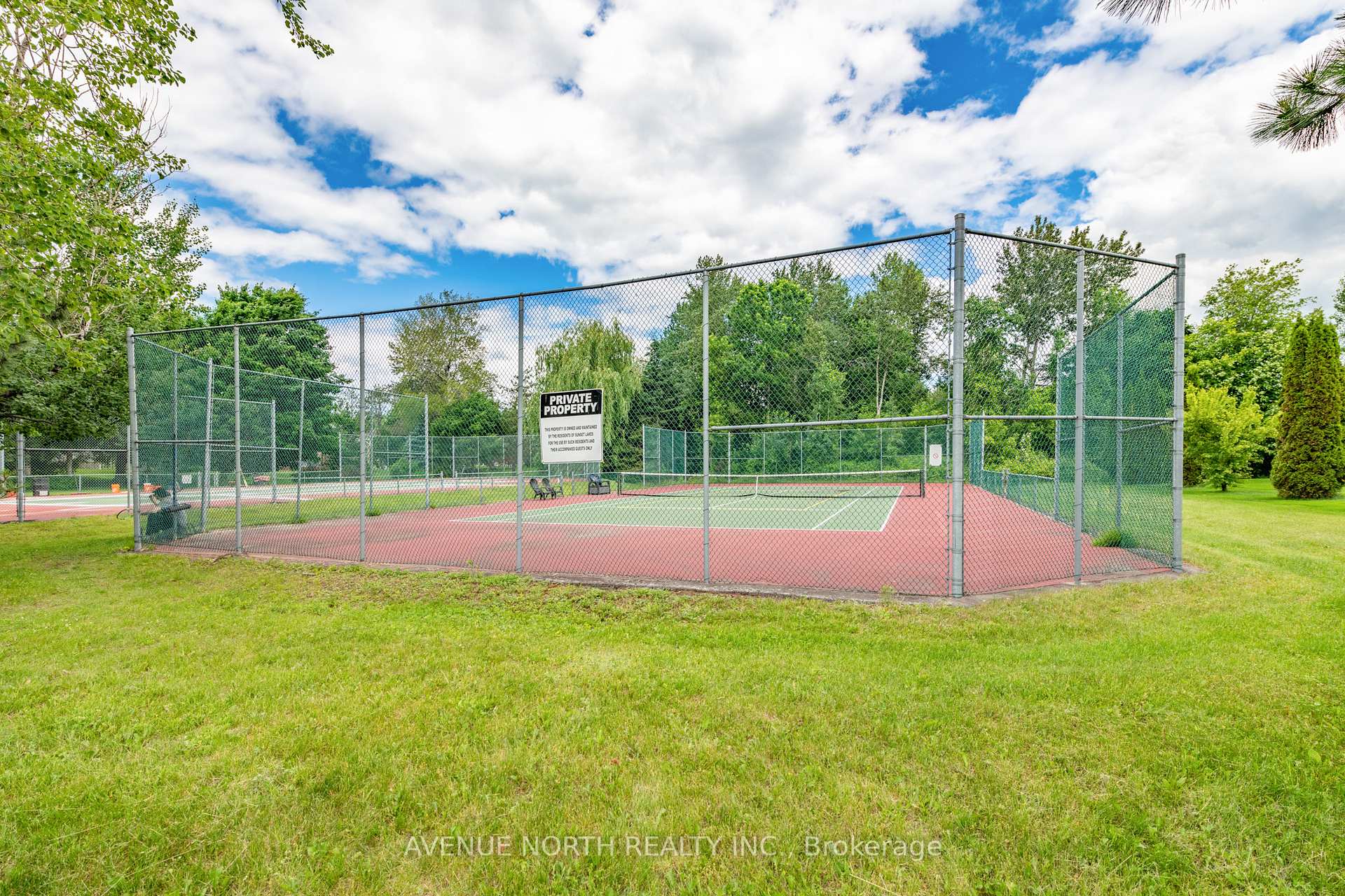 Photo 39 of 6804 Lakes Park Drive, Ottawa, Greely — HOMEH