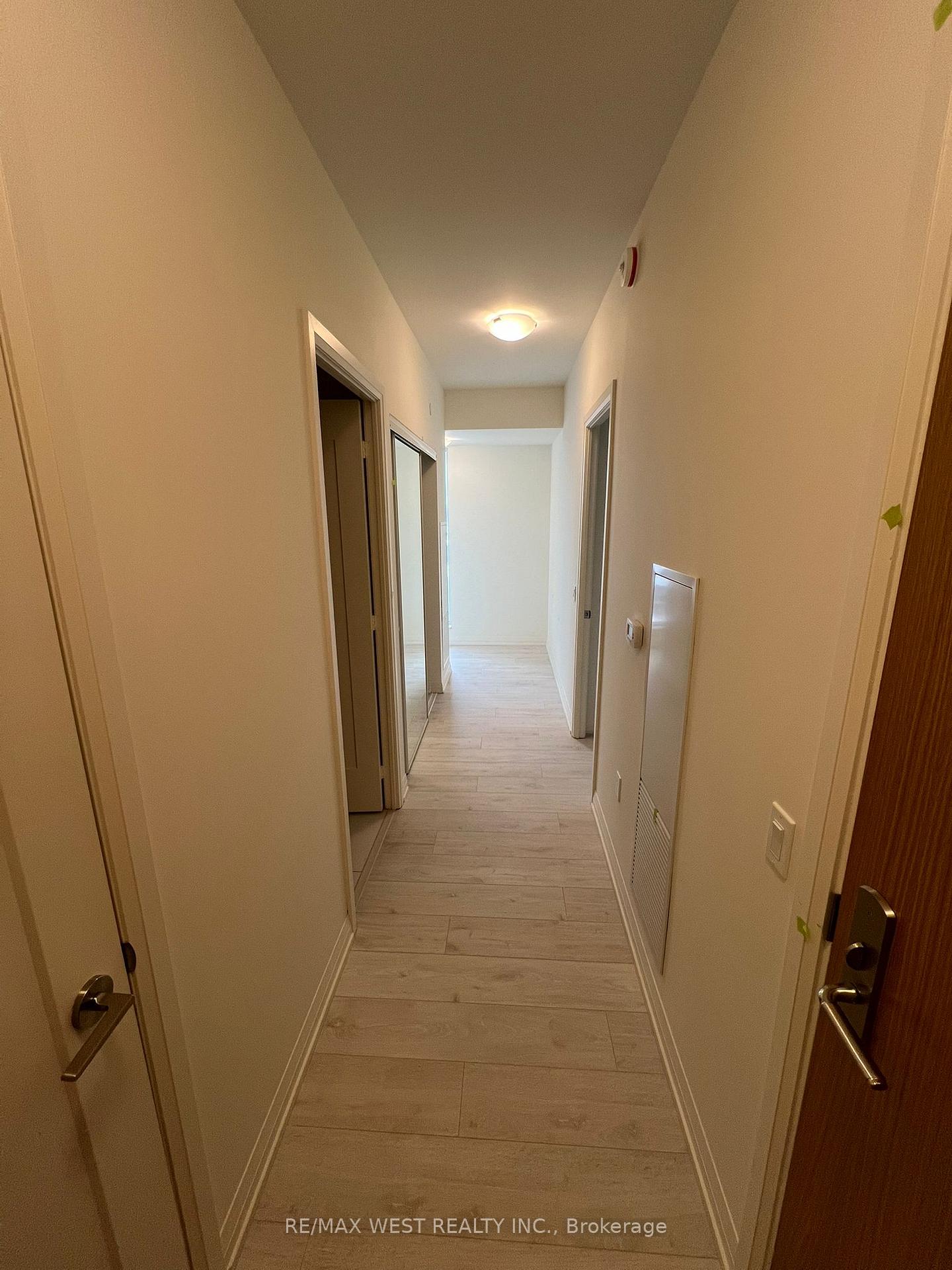 Photo 2 of Unit 1409, 8960 Jane Street, Vaughan, Concord — HOMEH