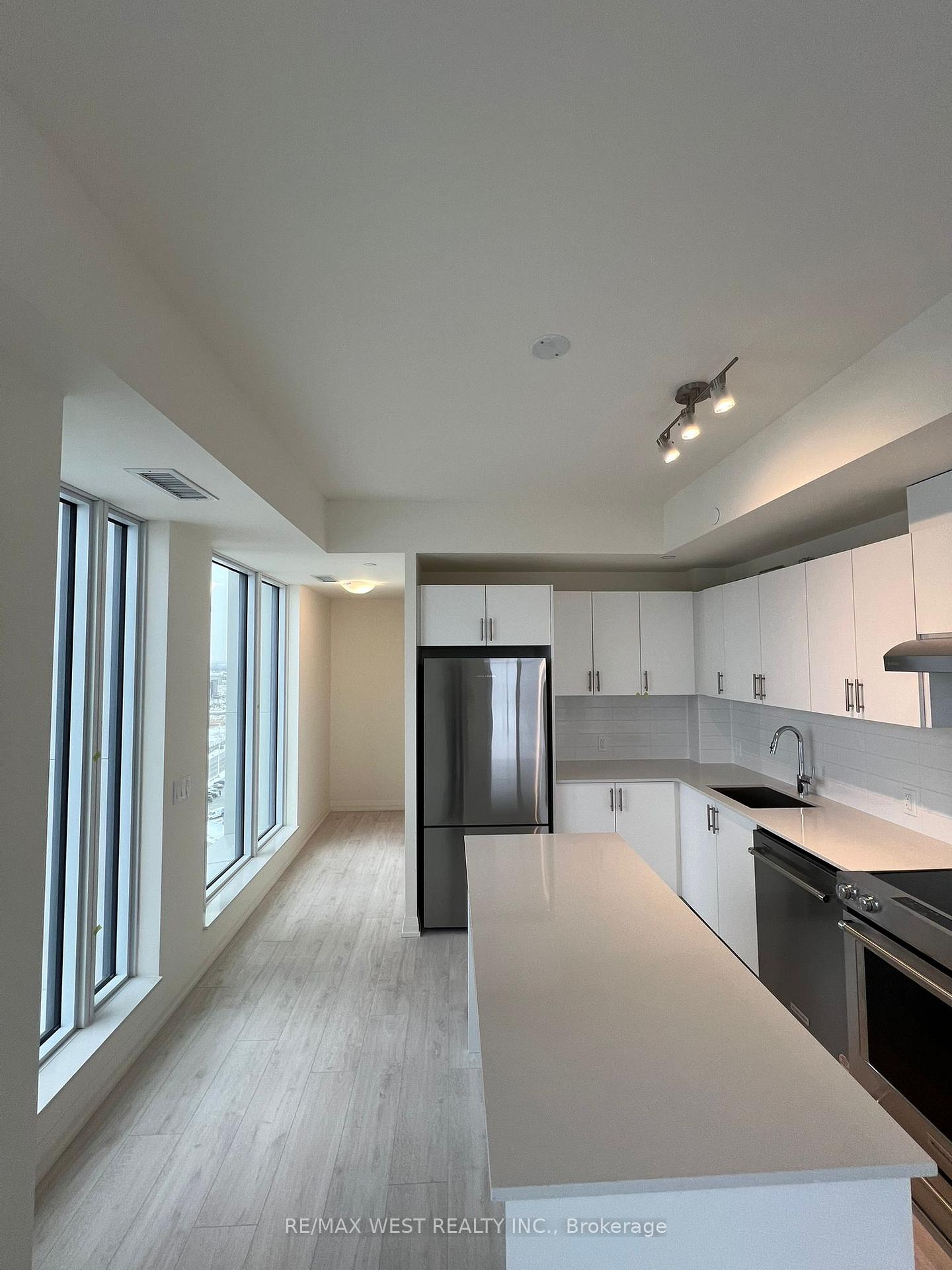 Photo 17 of Unit 1409, 8960 Jane Street, Vaughan, Concord — HOMEH