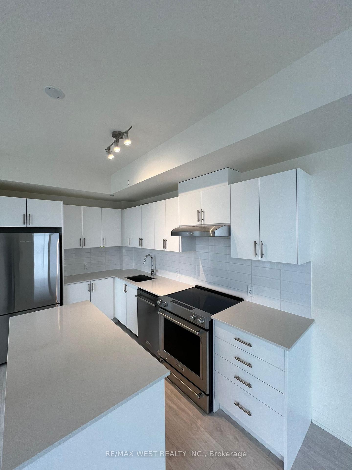 Photo 19 of Unit 1409, 8960 Jane Street, Vaughan, Concord — HOMEH