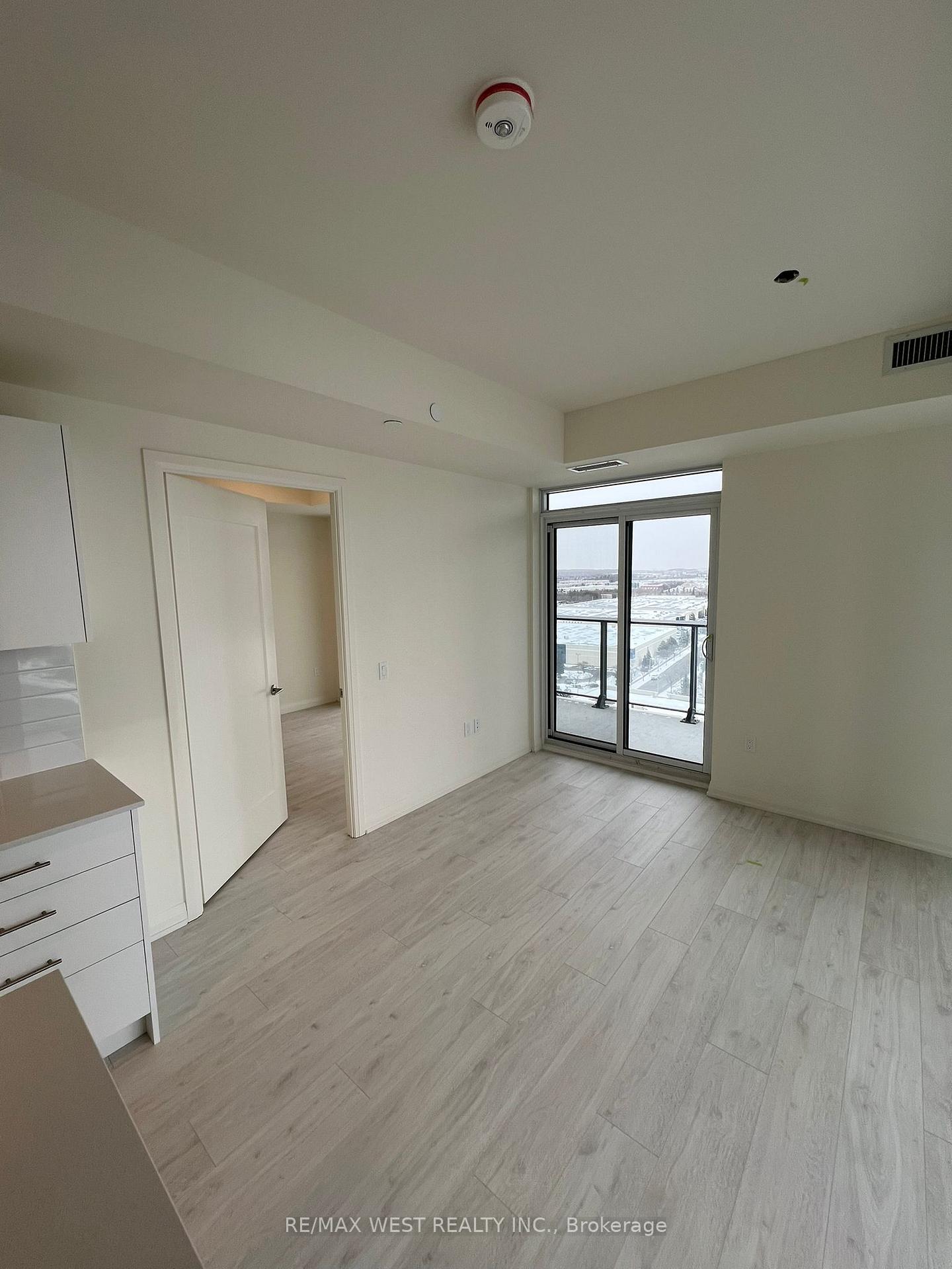 Photo 4 of Unit 1409, 8960 Jane Street, Vaughan, Concord — HOMEH