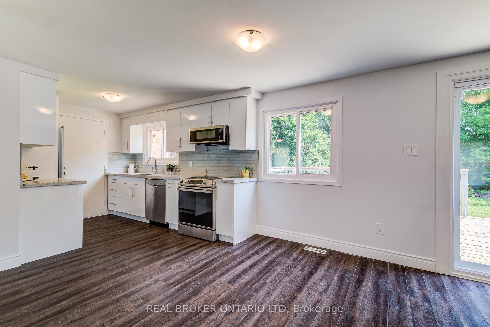 Photo 13 of 54 Yewholme Drive, Guelph, Kortright West — HOMEH