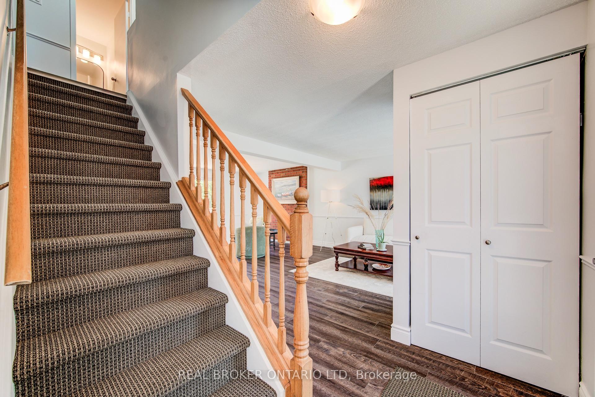 Photo 22 of 54 Yewholme Drive, Guelph, Kortright West — HOMEH