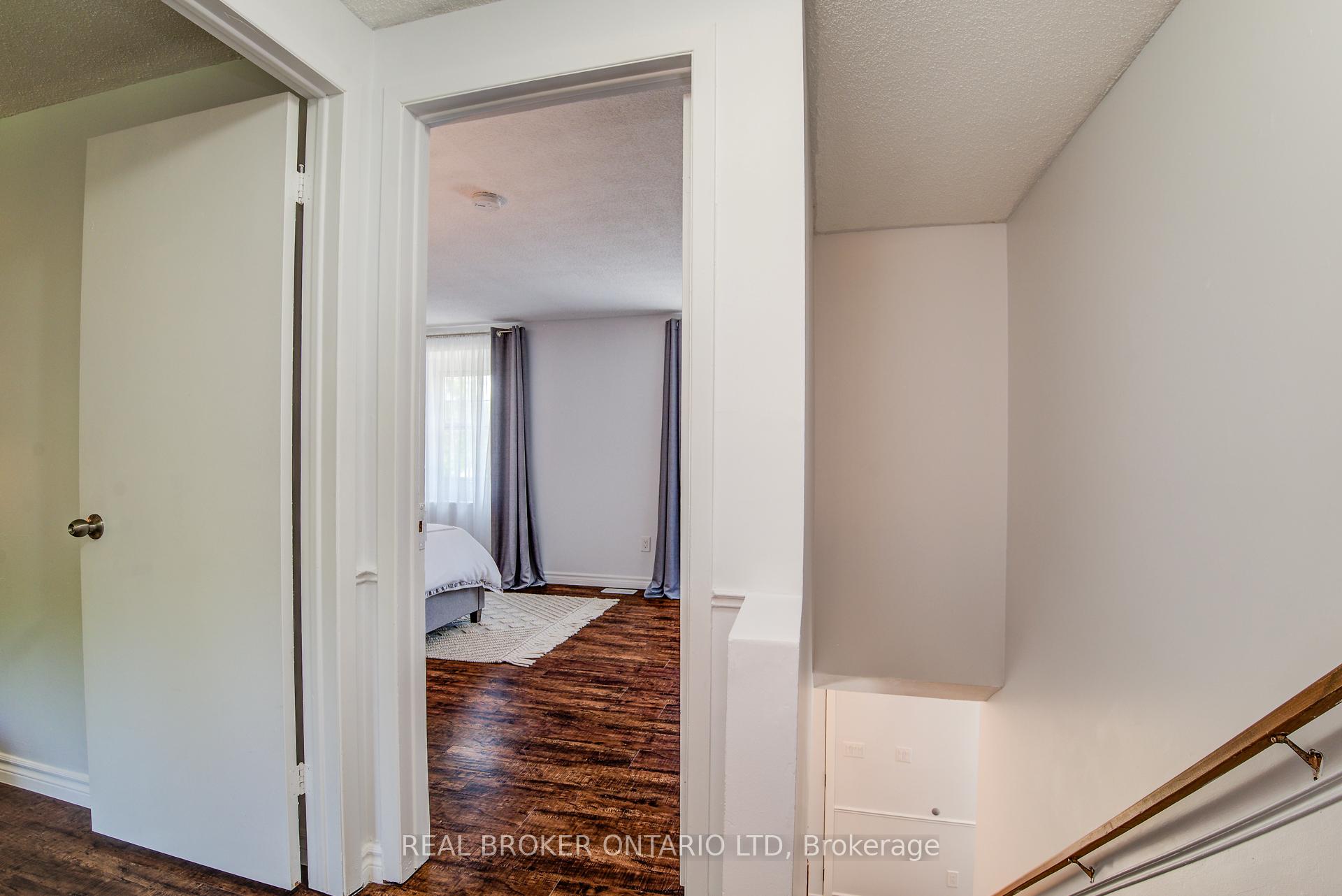 Photo 23 of 54 Yewholme Drive, Guelph, Kortright West — HOMEH