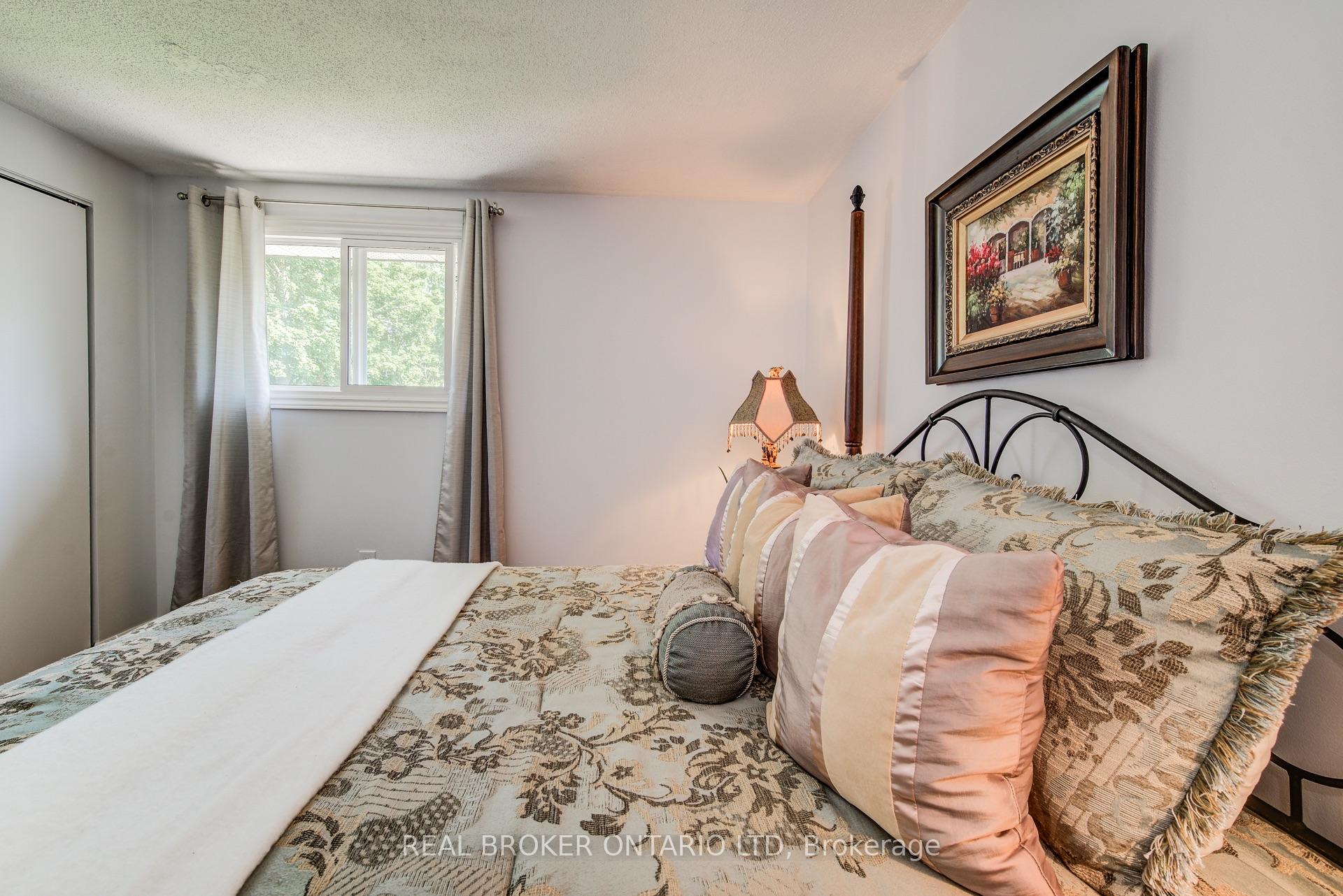 Photo 28 of 54 Yewholme Drive, Guelph, Kortright West — HOMEH