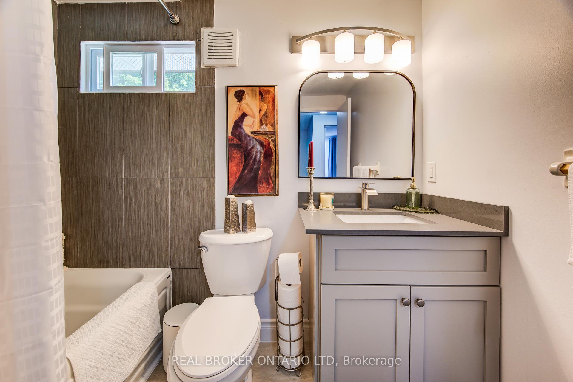 Photo 32 of 54 Yewholme Drive, Guelph, Kortright West — HOMEH