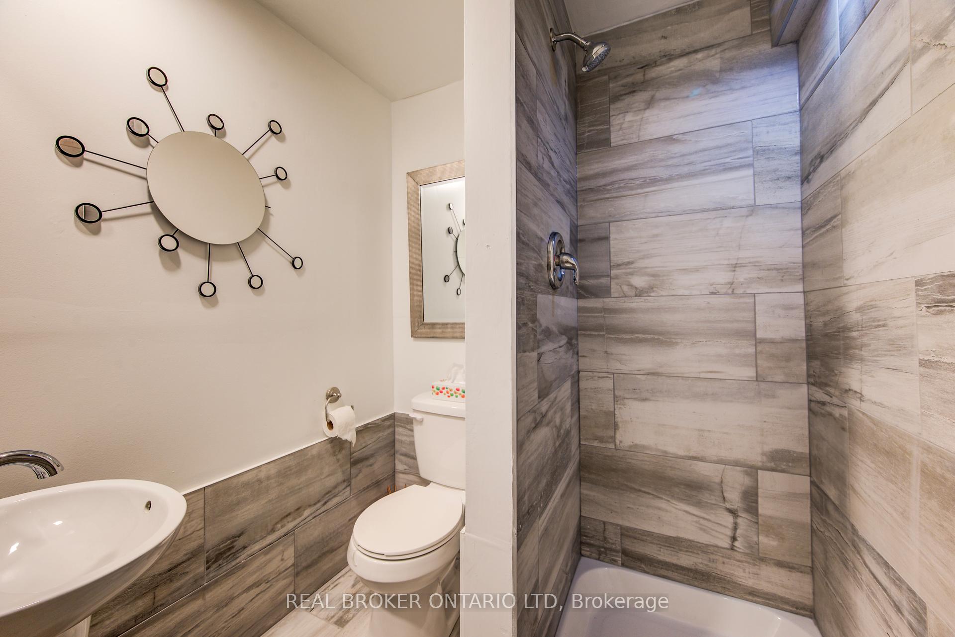 Photo 38 of 54 Yewholme Drive, Guelph, Kortright West — HOMEH