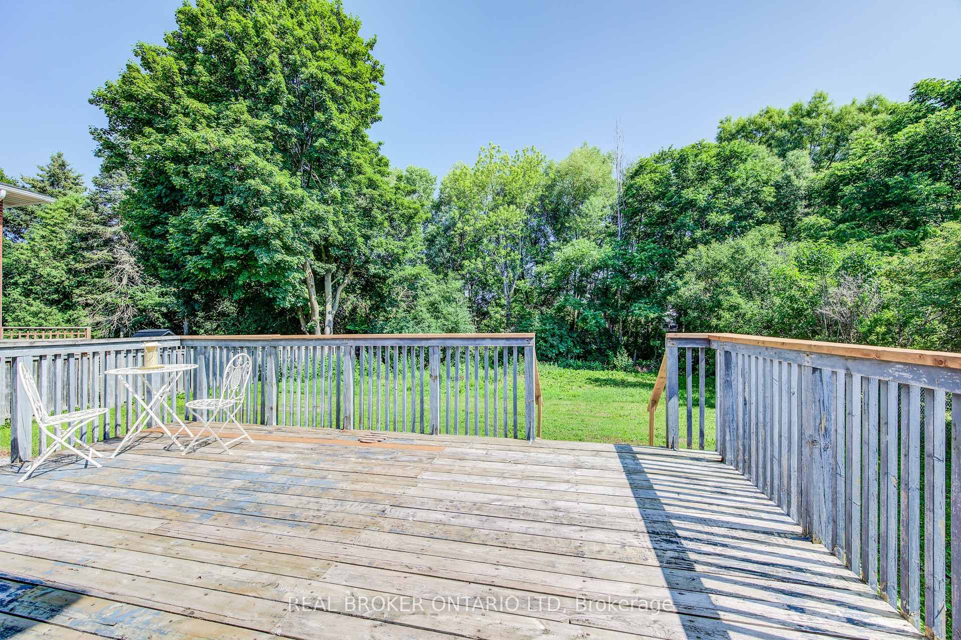 Photo 40 of 54 Yewholme Drive, Guelph, Kortright West — HOMEH
