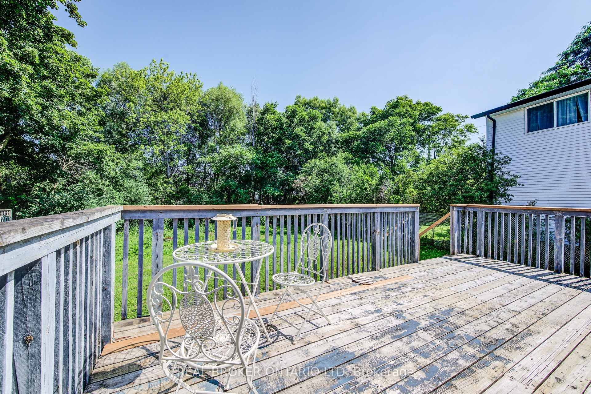 Photo 42 of 54 Yewholme Drive, Guelph, Kortright West — HOMEH