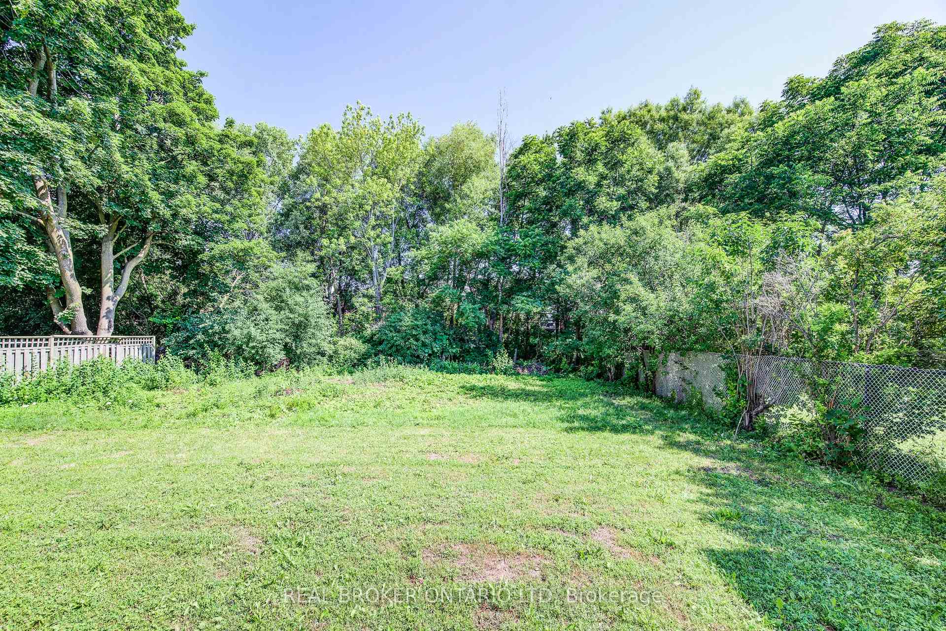 Photo 43 of 54 Yewholme Drive, Guelph, Kortright West — HOMEH