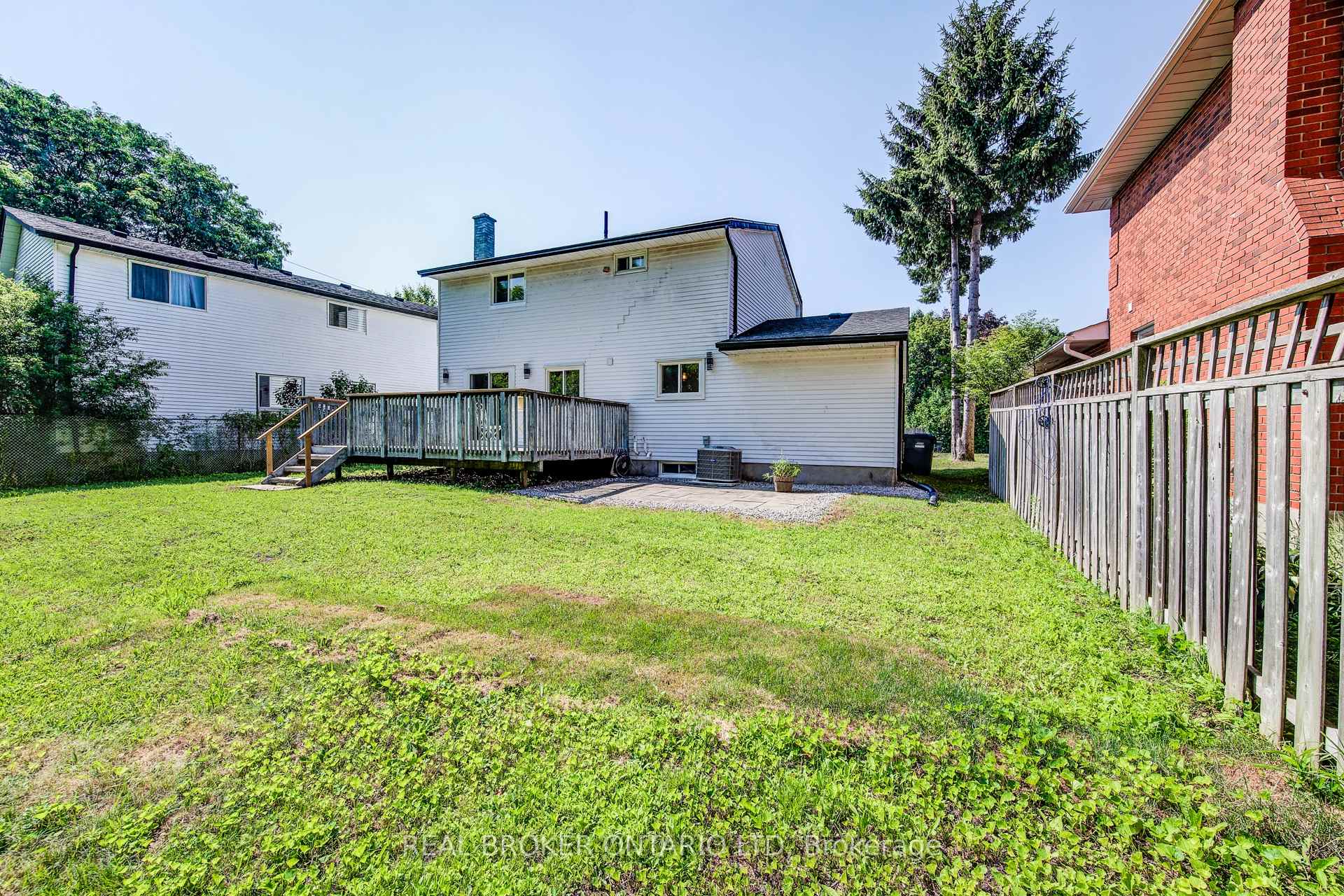 Photo 47 of 54 Yewholme Drive, Guelph, Kortright West — HOMEH