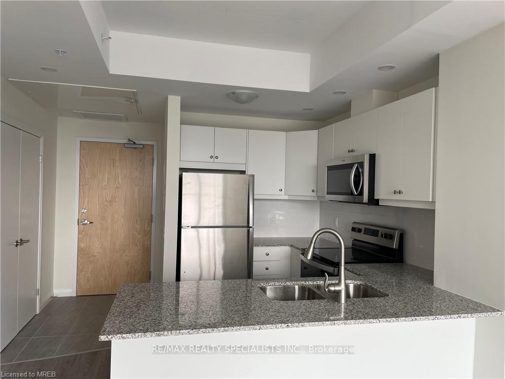 Photo 4 of Unit 1404 B, 60 Charles Street, Kitchener, City Commercial Core — HOMEH