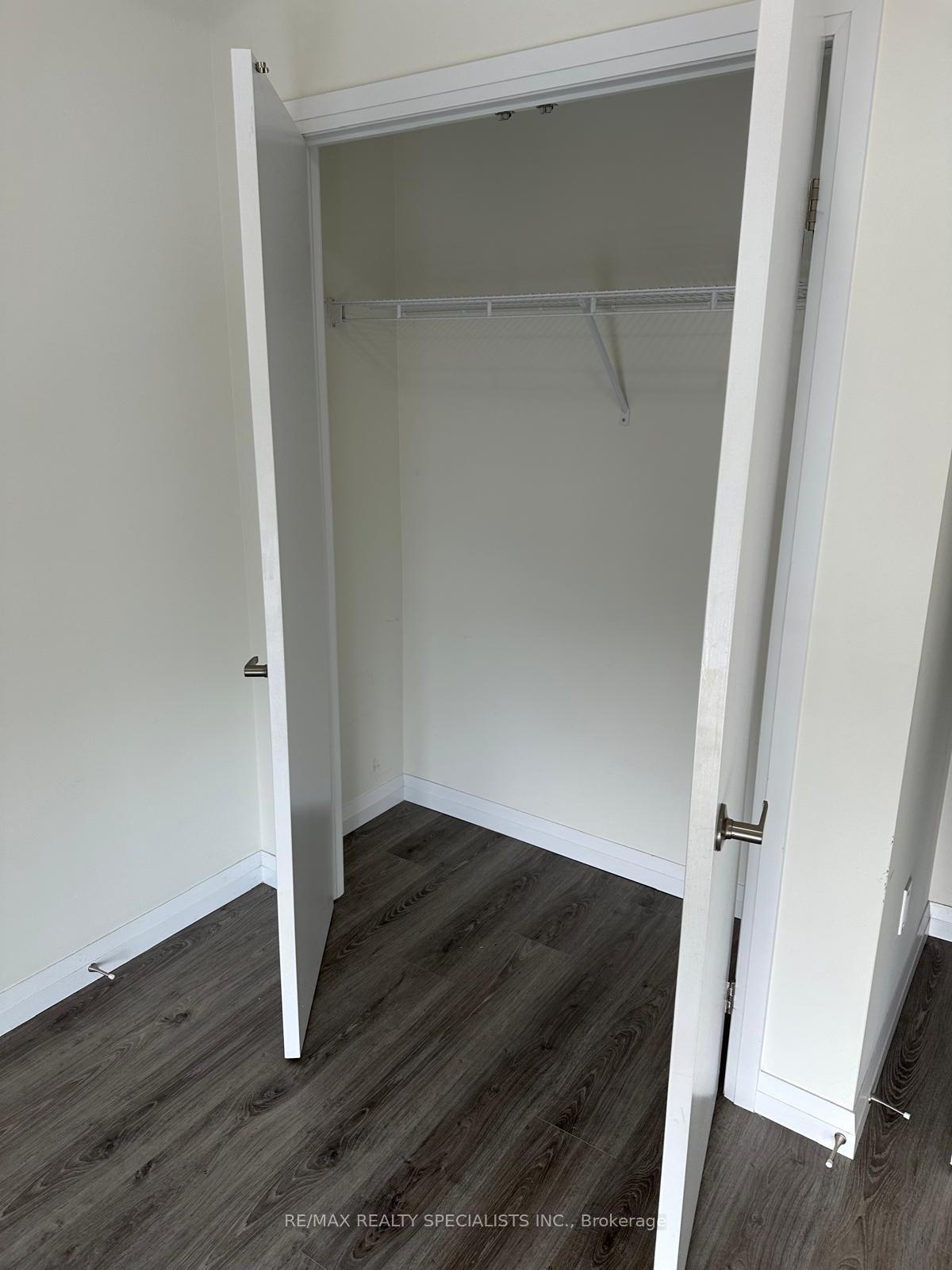 Photo 9 of Unit 1404 B, 60 Charles Street, Kitchener, City Commercial Core — HOMEH