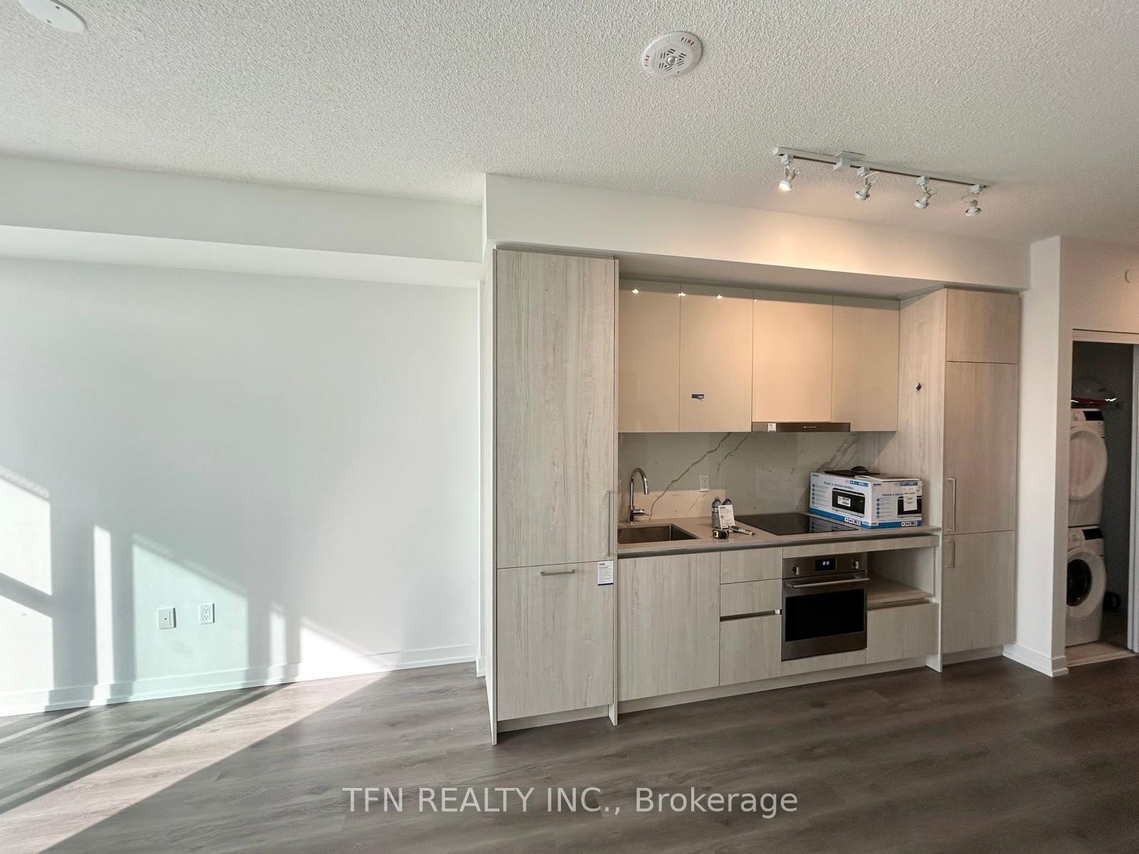 Photo 12 of Unit 2603, 225 Commerce Street, Vaughan, Vaughan Corporate Centre — HOMEH