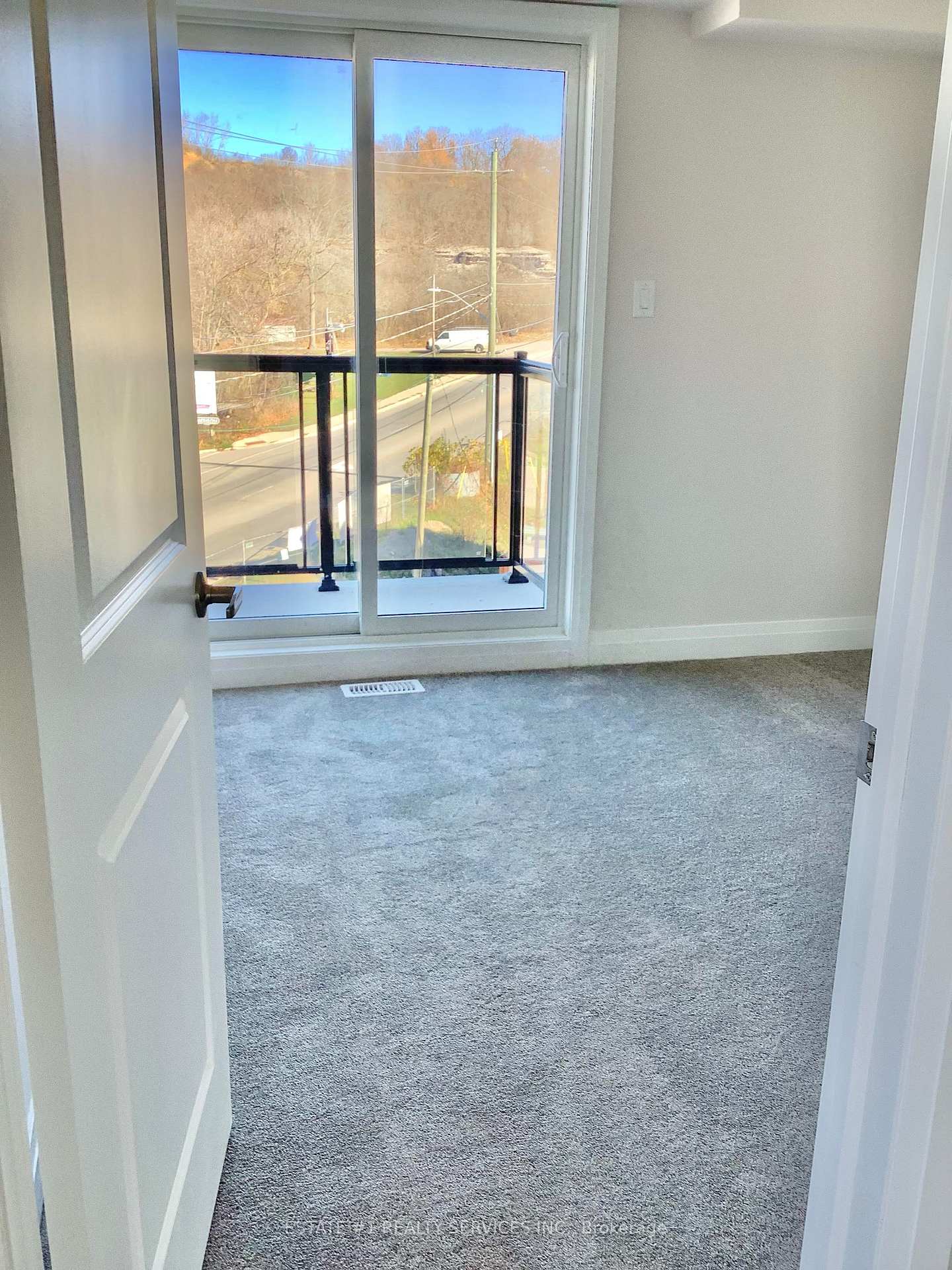 Photo 15 of Unit 1, 2 Willow Street, Brant, Paris — HOMEH