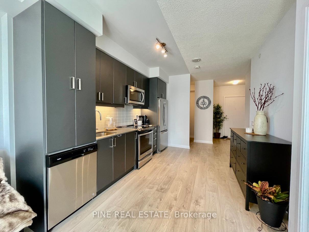 Photo 1 of Unit 1708, 7895 Jane Street, Vaughan, Concord — HOMEH