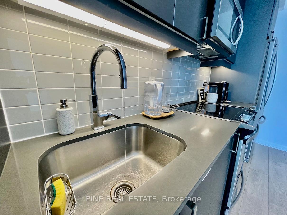 Photo 17 of Unit 1708, 7895 Jane Street, Vaughan, Concord — HOMEH