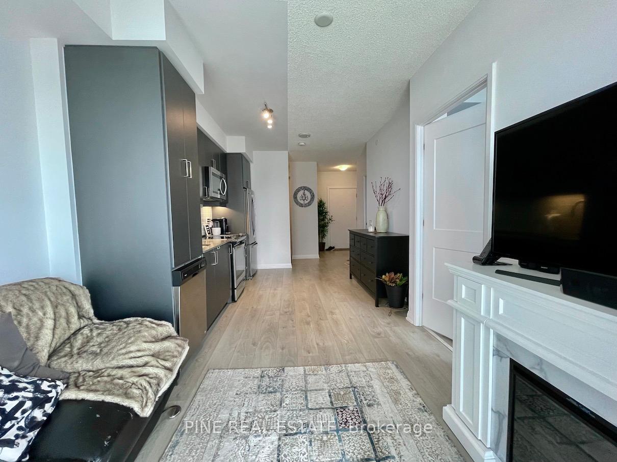 Photo 18 of Unit 1708, 7895 Jane Street, Vaughan, Concord — HOMEH