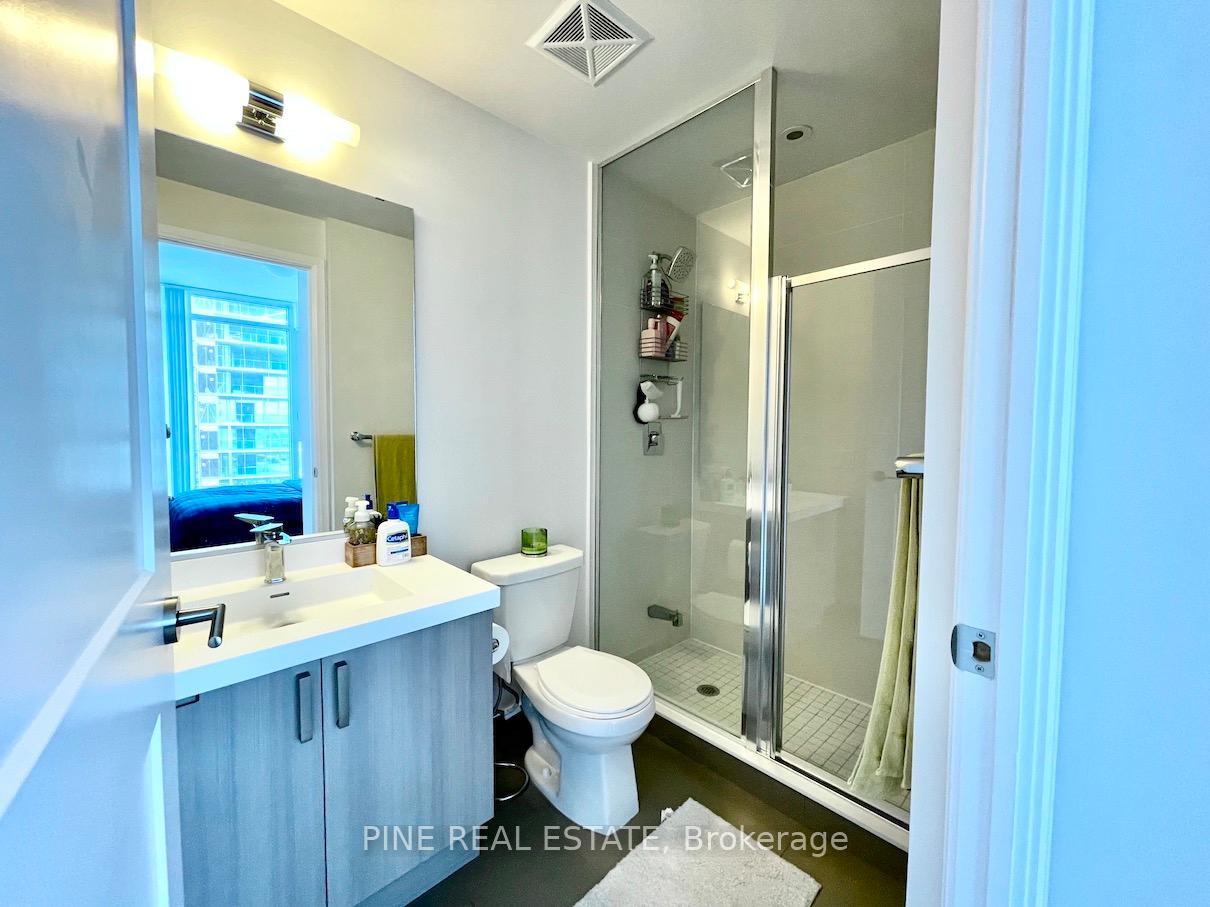 Photo 16 of Unit 1708, 7895 Jane Street, Vaughan, Concord — HOMEH