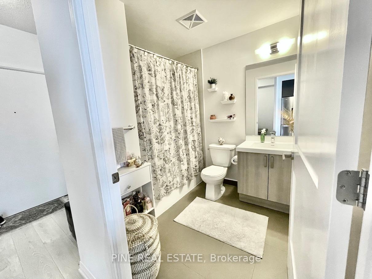 Photo 29 of Unit 1708, 7895 Jane Street, Vaughan, Concord — HOMEH