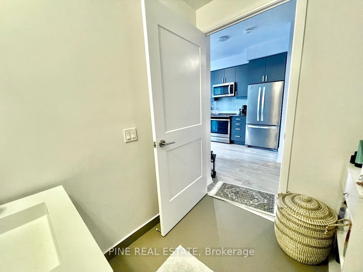 Photo 21 of Unit 1708, 7895 Jane Street, Vaughan, Concord — HOMEH