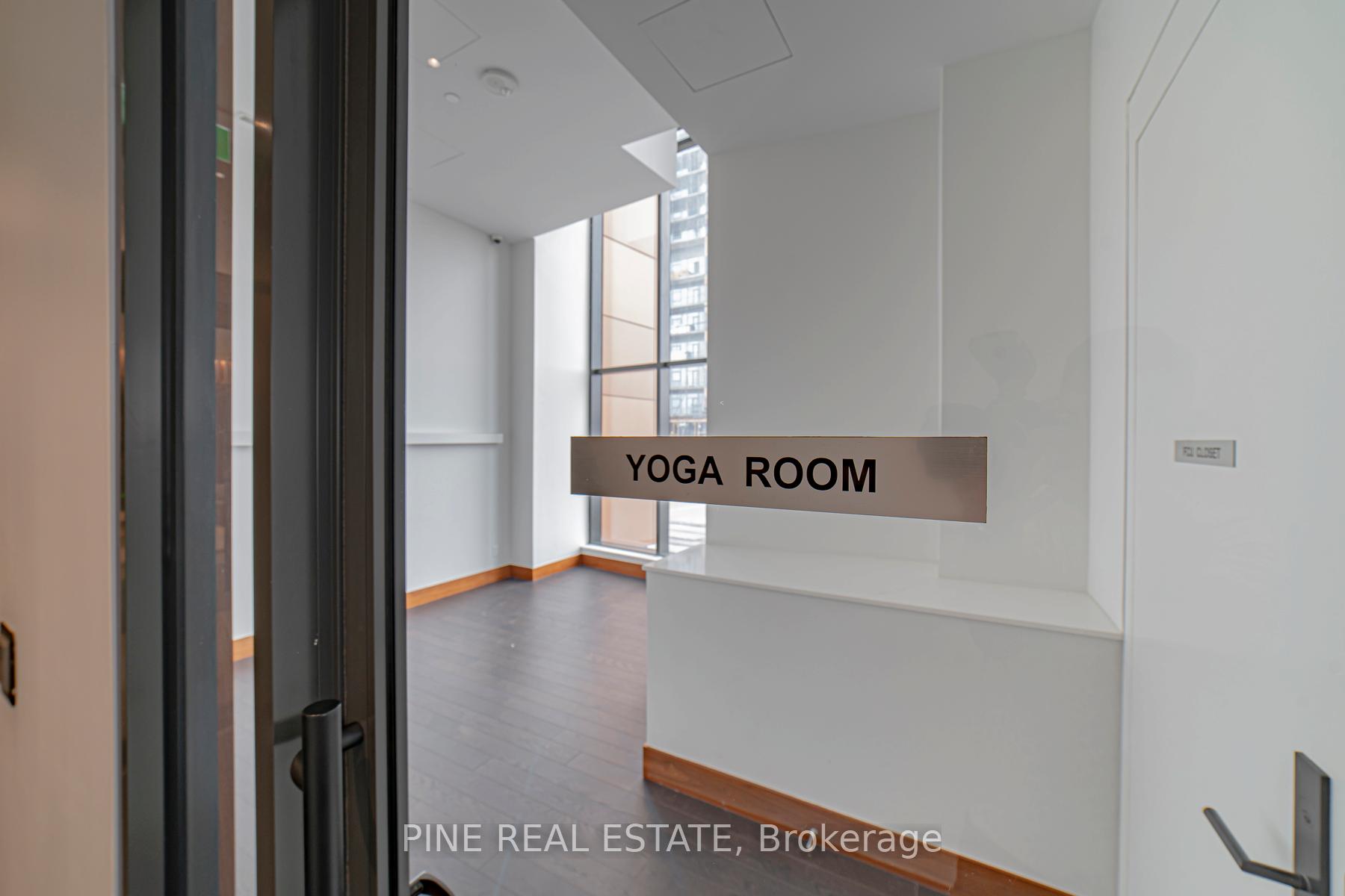 Photo 33 of Unit 1708, 7895 Jane Street, Vaughan, Concord — HOMEH